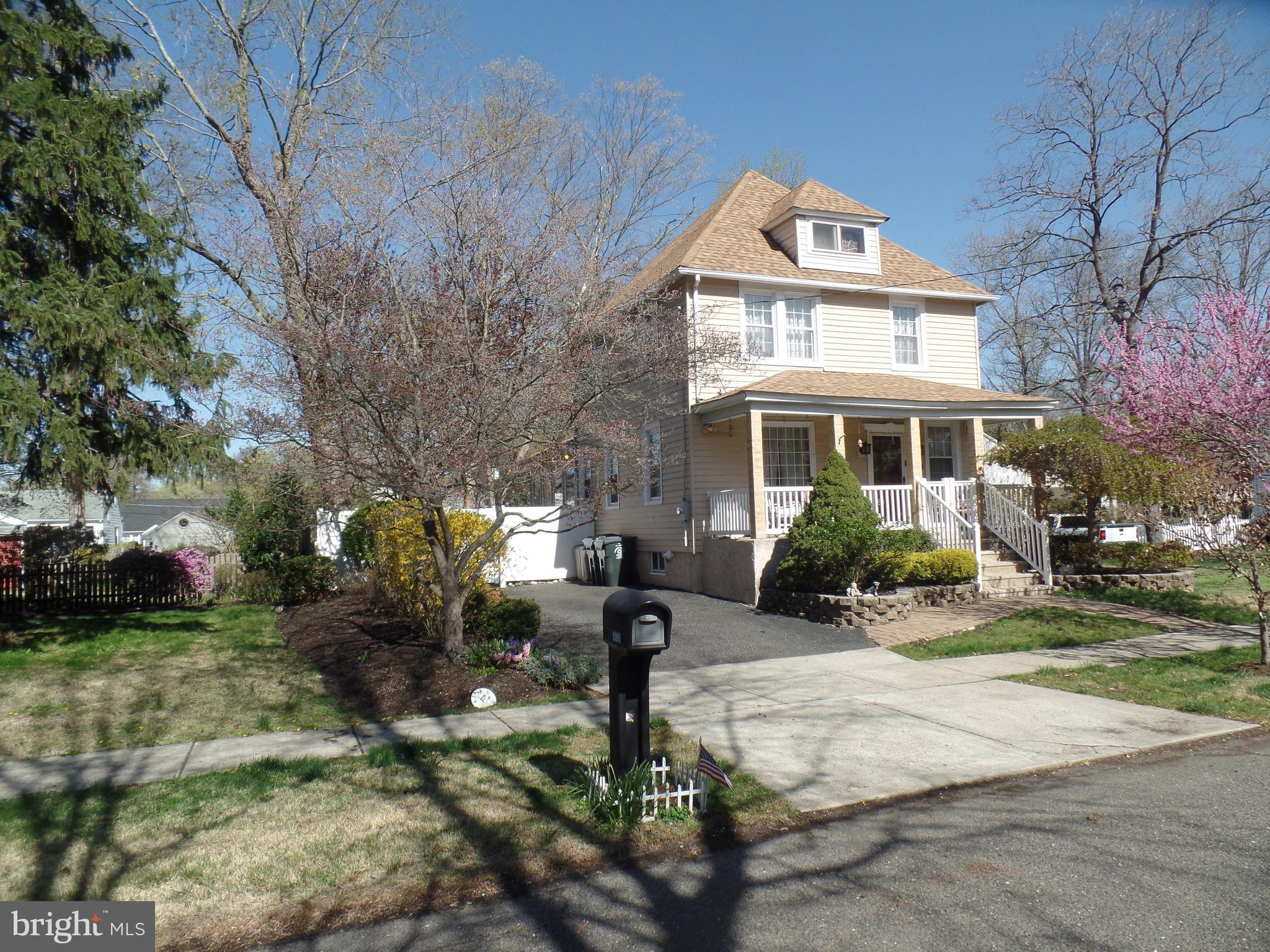 1309 LOCUST AVENUE