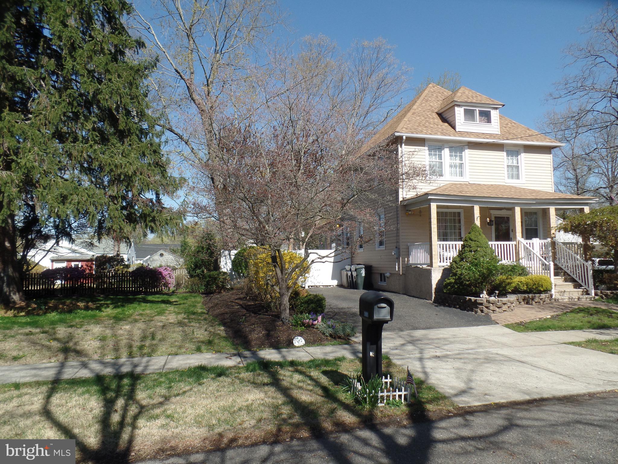 1309 LOCUST AVENUE