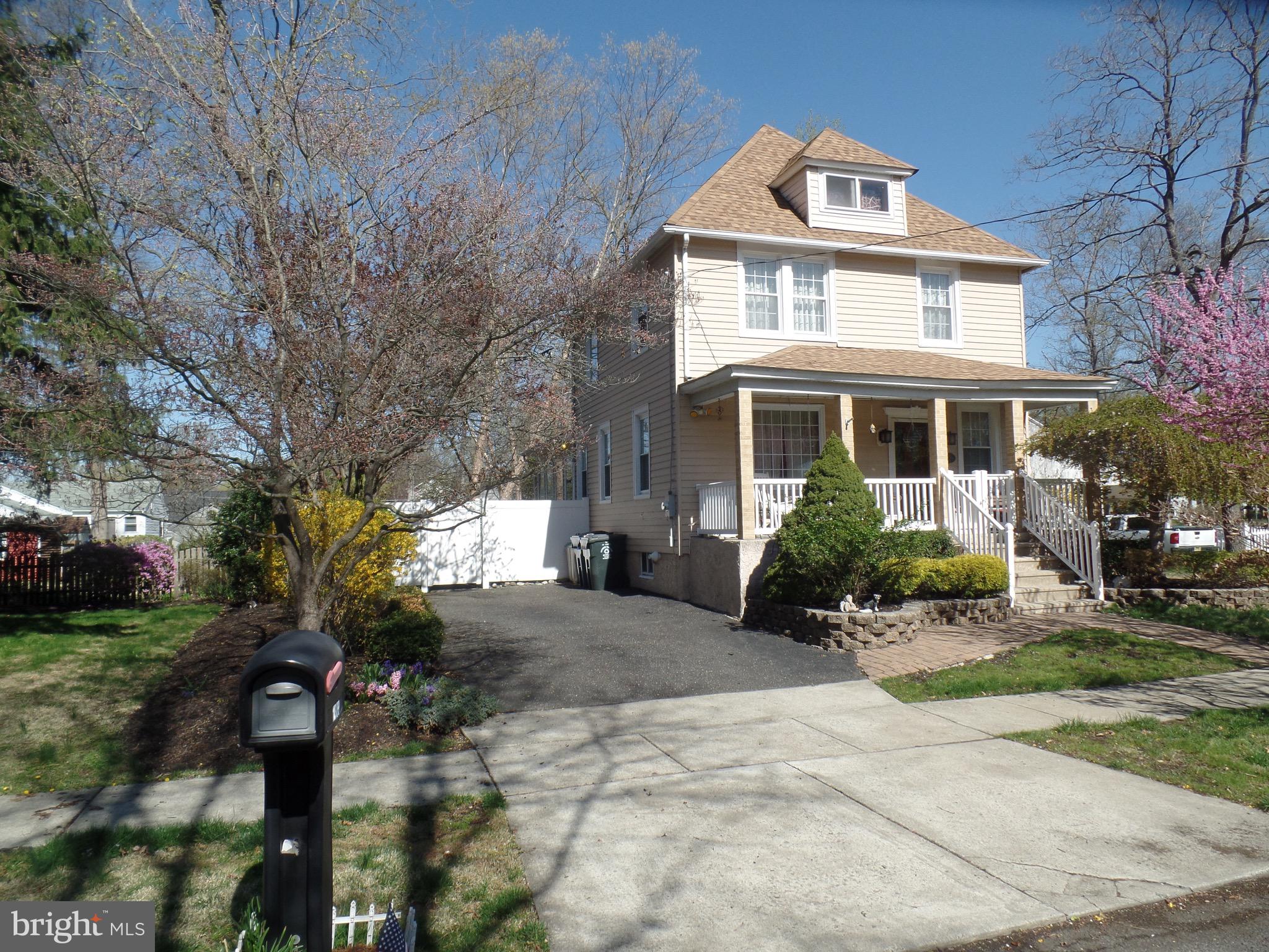 1309 LOCUST AVENUE