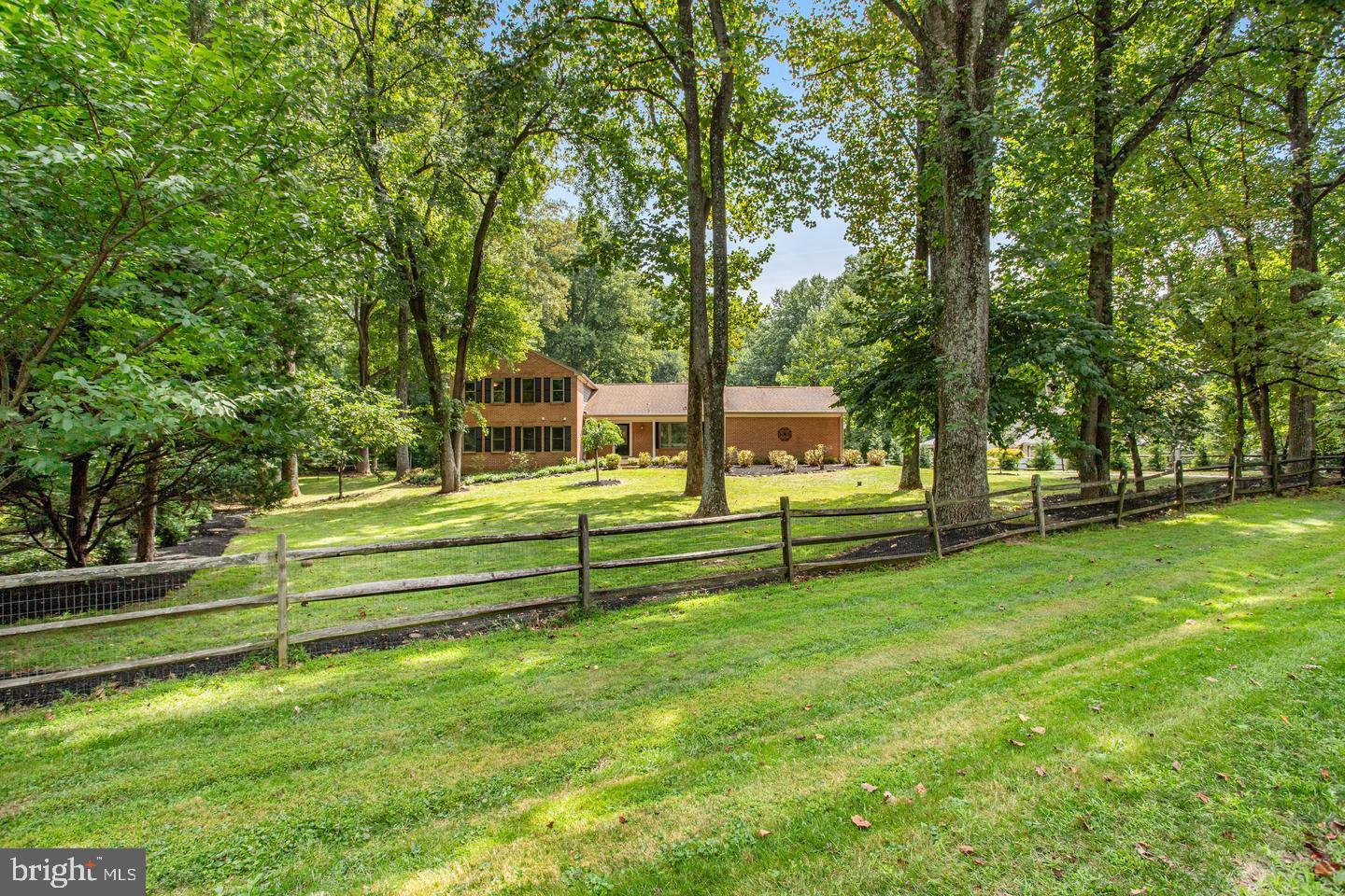 931 WELHAM GREEN ROAD