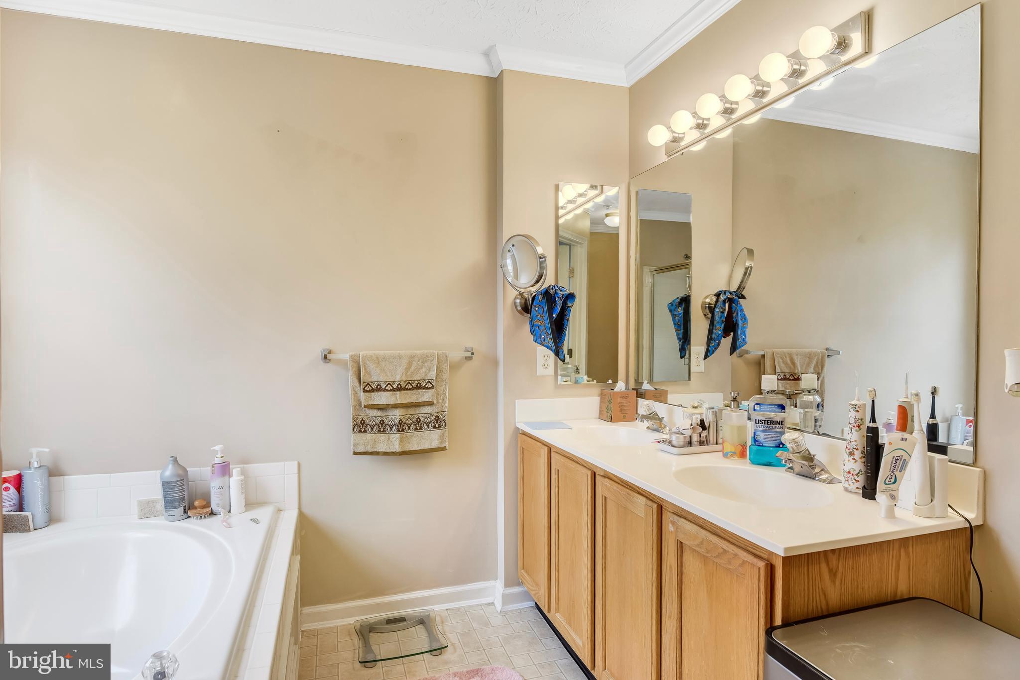 PINEY ORCHARD - Residential