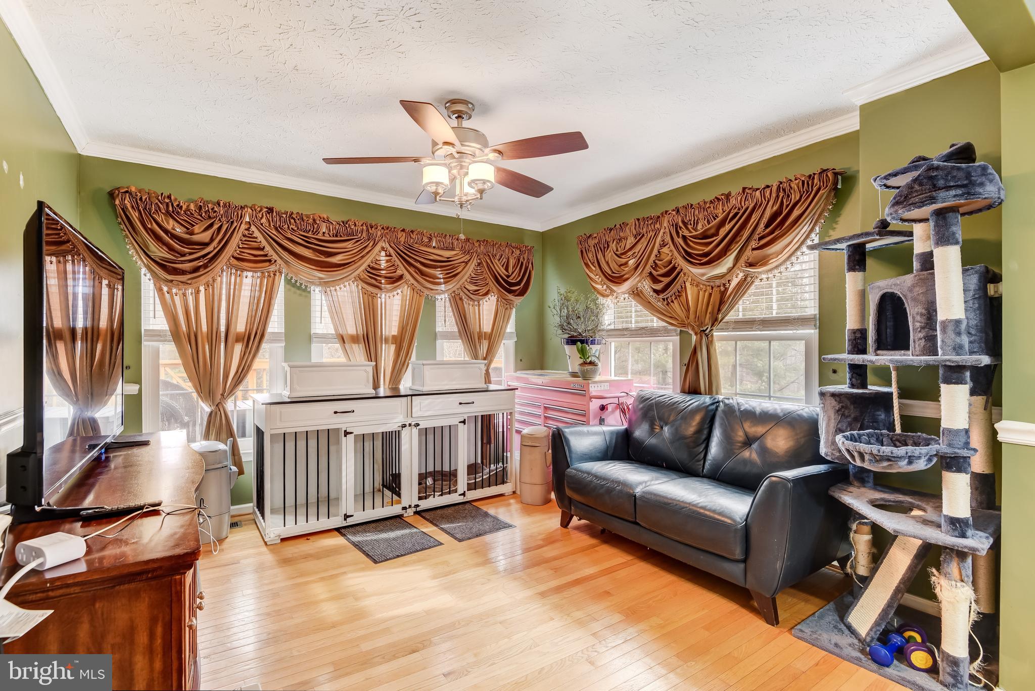 PINEY ORCHARD - Residential