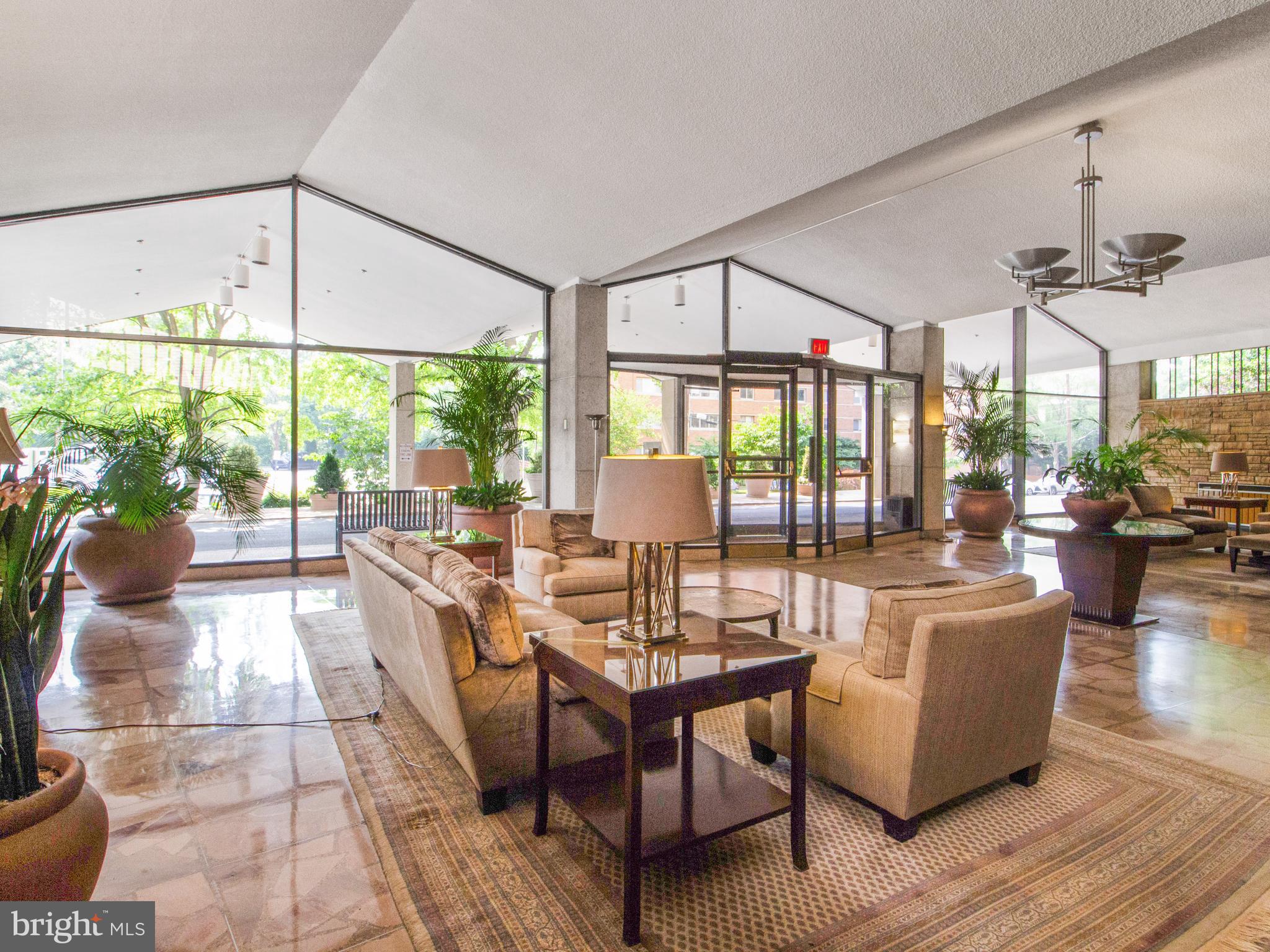 RADNOR - FORT MYER HEIGHTS - Residential