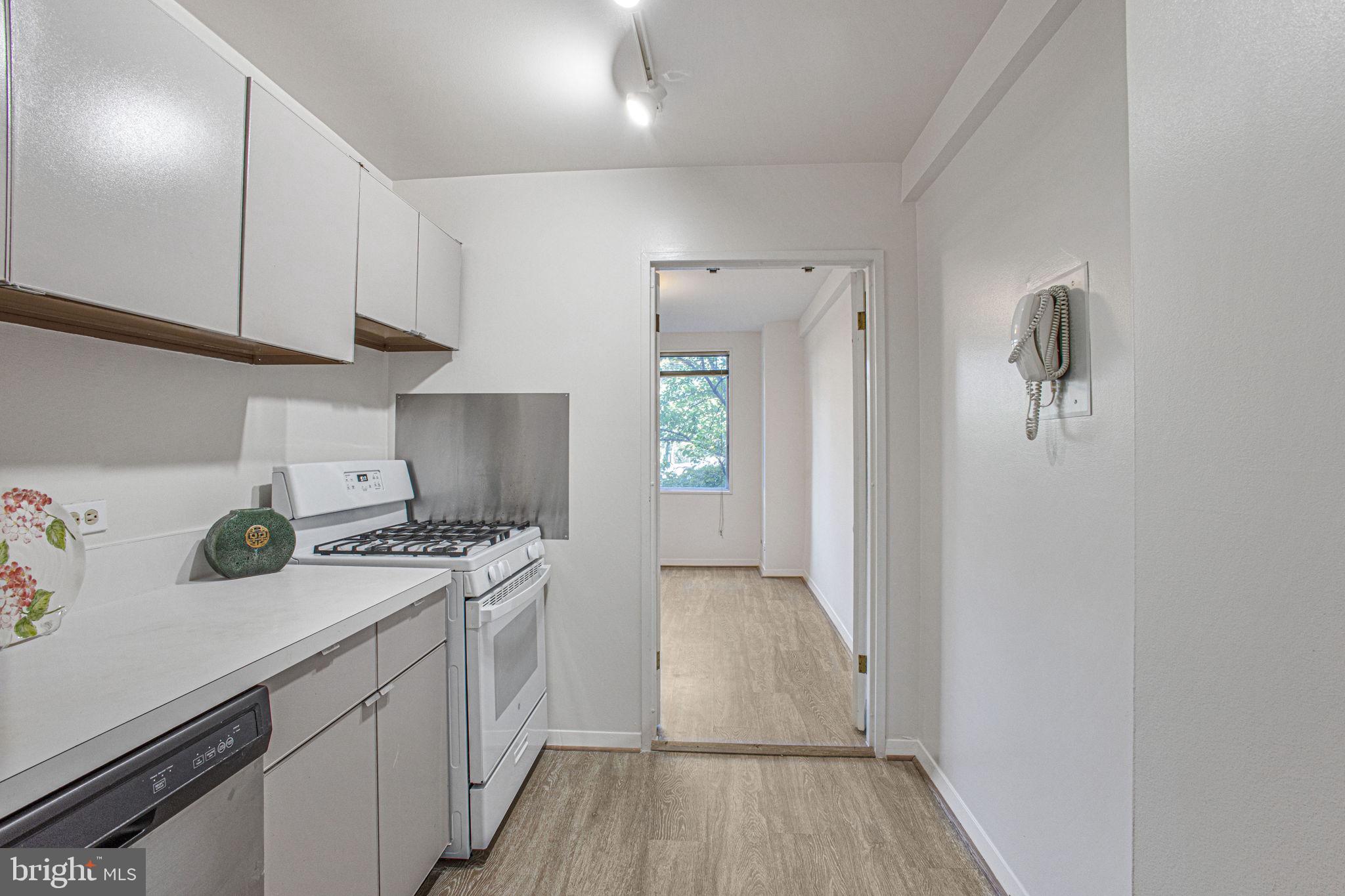 RADNOR - FORT MYER HEIGHTS - Residential