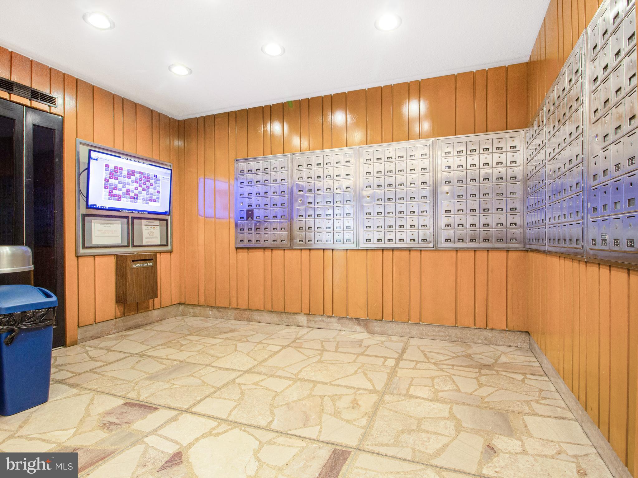 RADNOR - FORT MYER HEIGHTS - Residential