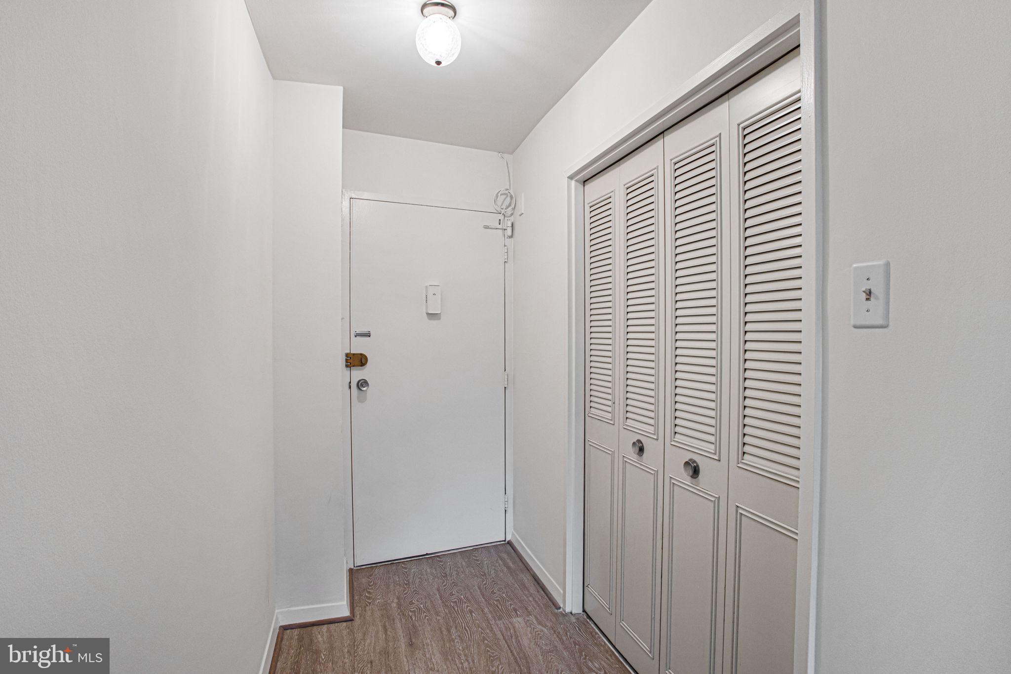 RADNOR - FORT MYER HEIGHTS - Residential