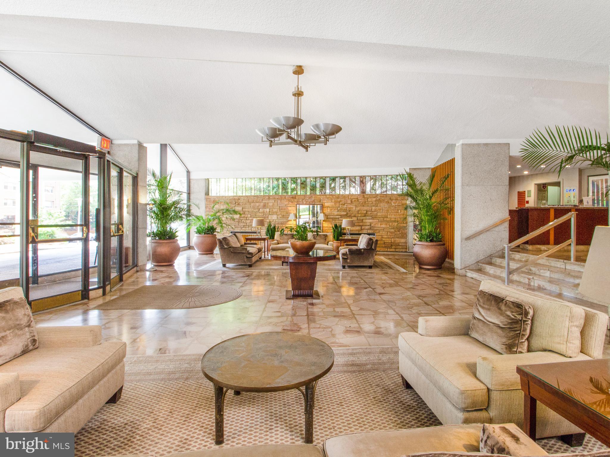 RADNOR - FORT MYER HEIGHTS - Residential