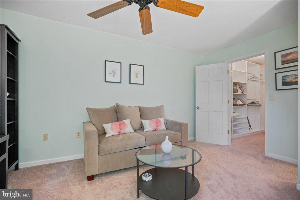 DRUM POINT - Residential