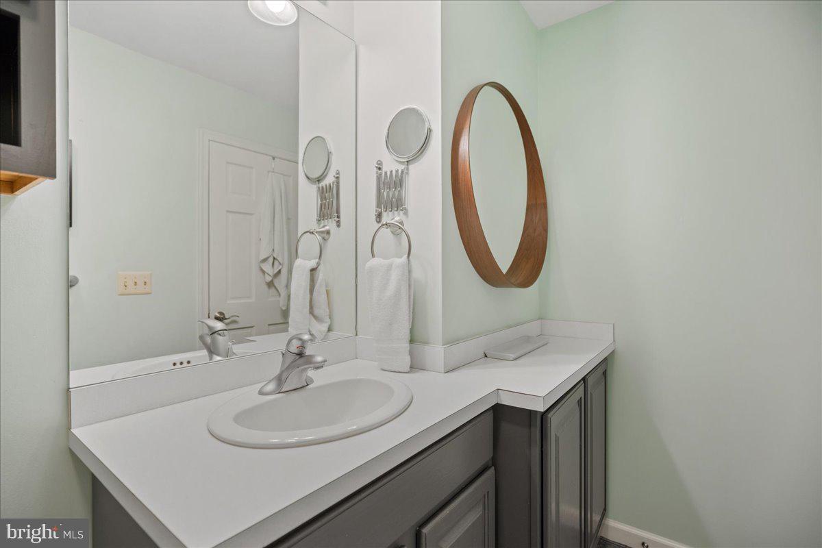 DRUM POINT - Residential