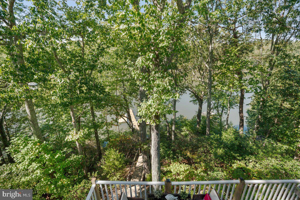 DRUM POINT - Residential