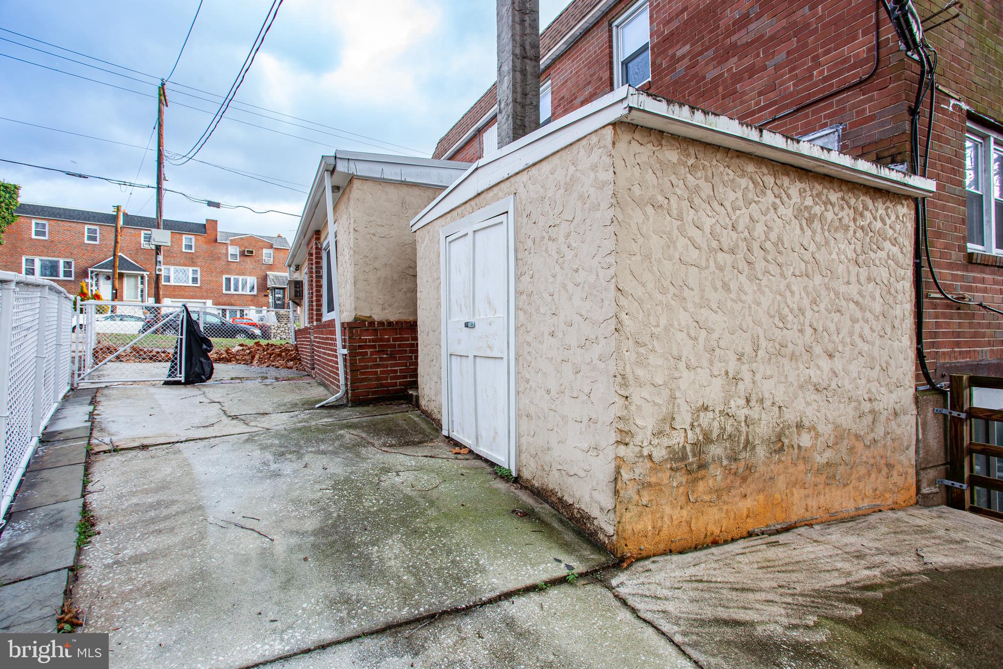 BROOKHAVEN - Residential