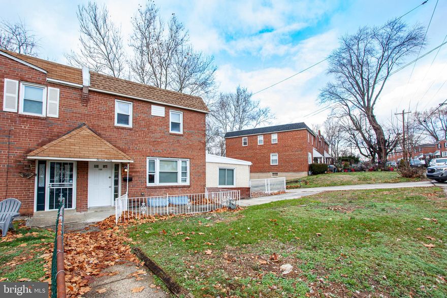 Located on a nice quiet street in Brookhaven and minutes from Philadelphia International Airport, this renovated end unit townhouse beauty is ready to call home. Make your way up your welcoming walkway to enter through the main front door, the side door off the family room/patio or the convenient driveway entrance.  The open living room awaits with adjacent family room or 4th bedroom. The dining room which is spacious enough for a large table and chairs is open to the big kitchen with new cabinets and brand new stainless steel appliances. There is a convenient half bath on the first floor for guests. The 2nd floor has 3 good sized bedrooms, ample closet space and a modern hallway bathroom with new vanity and shower/tub combo. The rear driveway has room for 2 cars and has 2 sliding doors and 1 proper door for easy access. Schedule your showing today and make this one home!