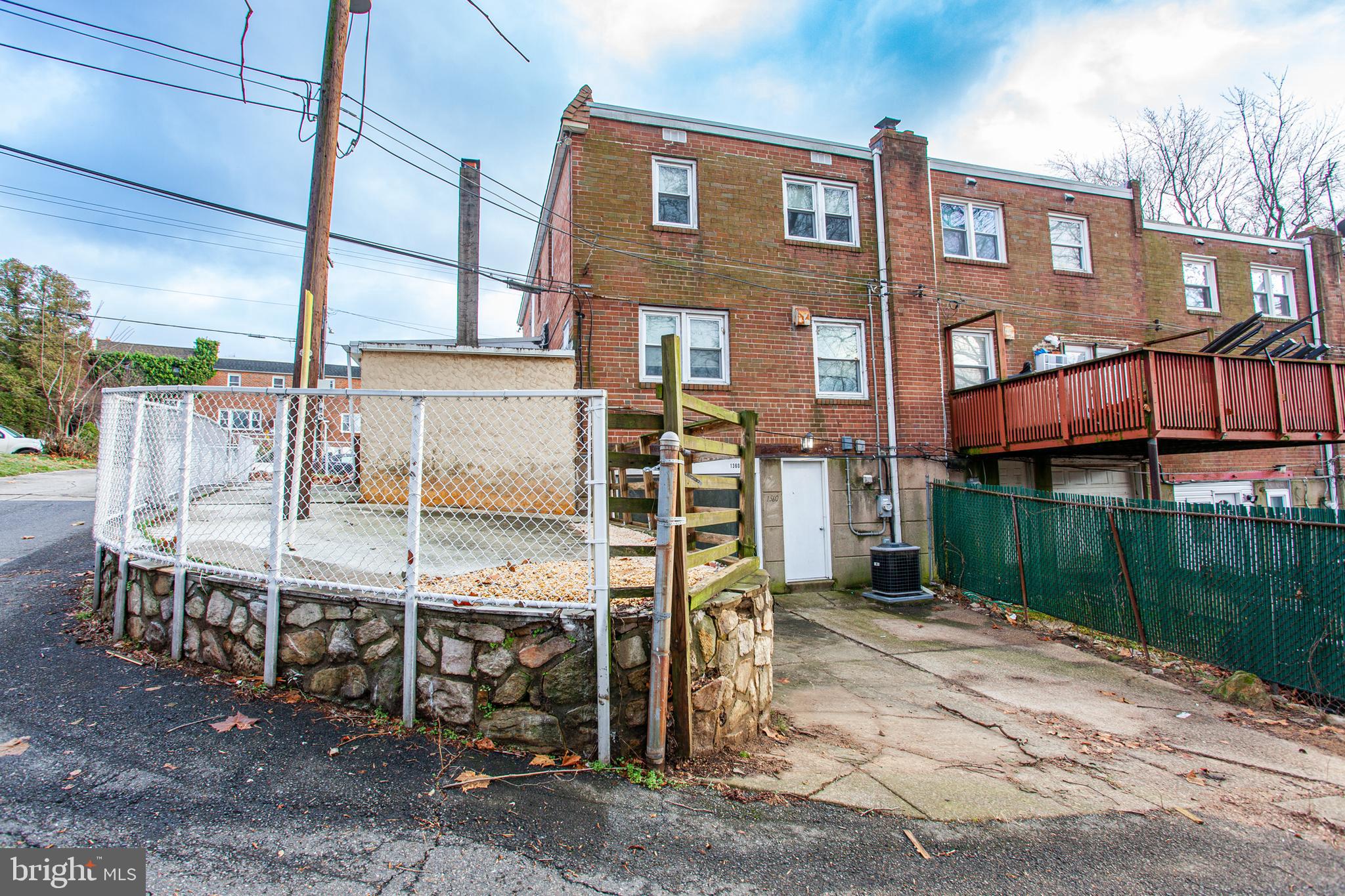 BROOKHAVEN - Residential