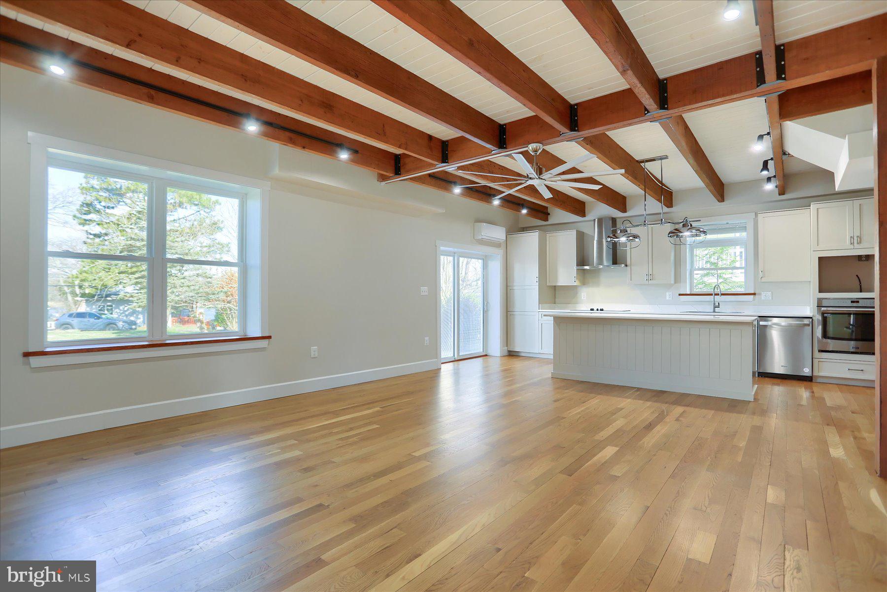 BARRISON POINT - Residential