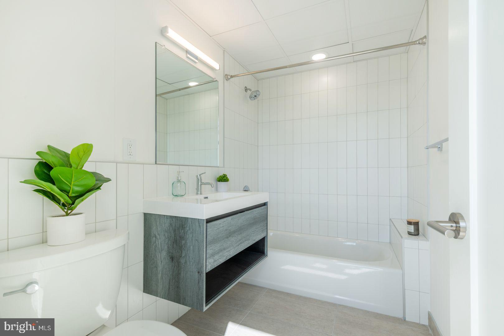 PASSYUNK SQUARE - Residential Lease