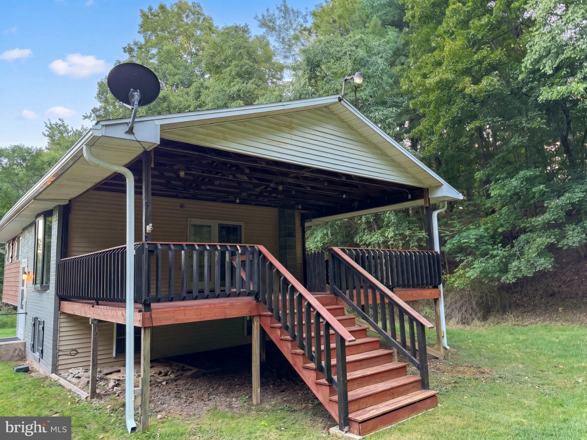 113 N LAKE ROAD