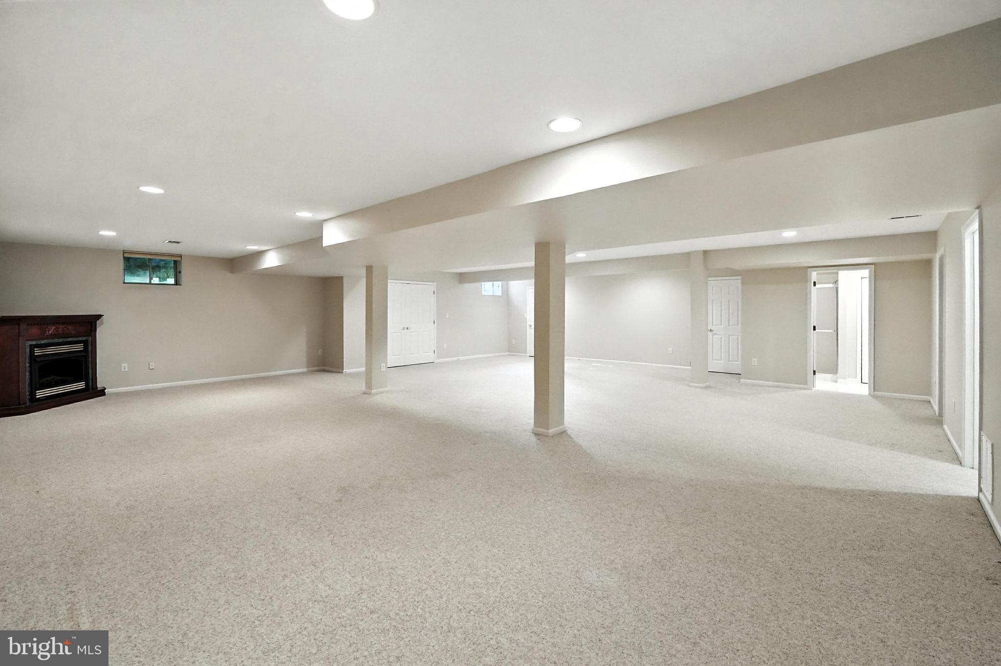 FOUR SEASONS AT SV - Residential