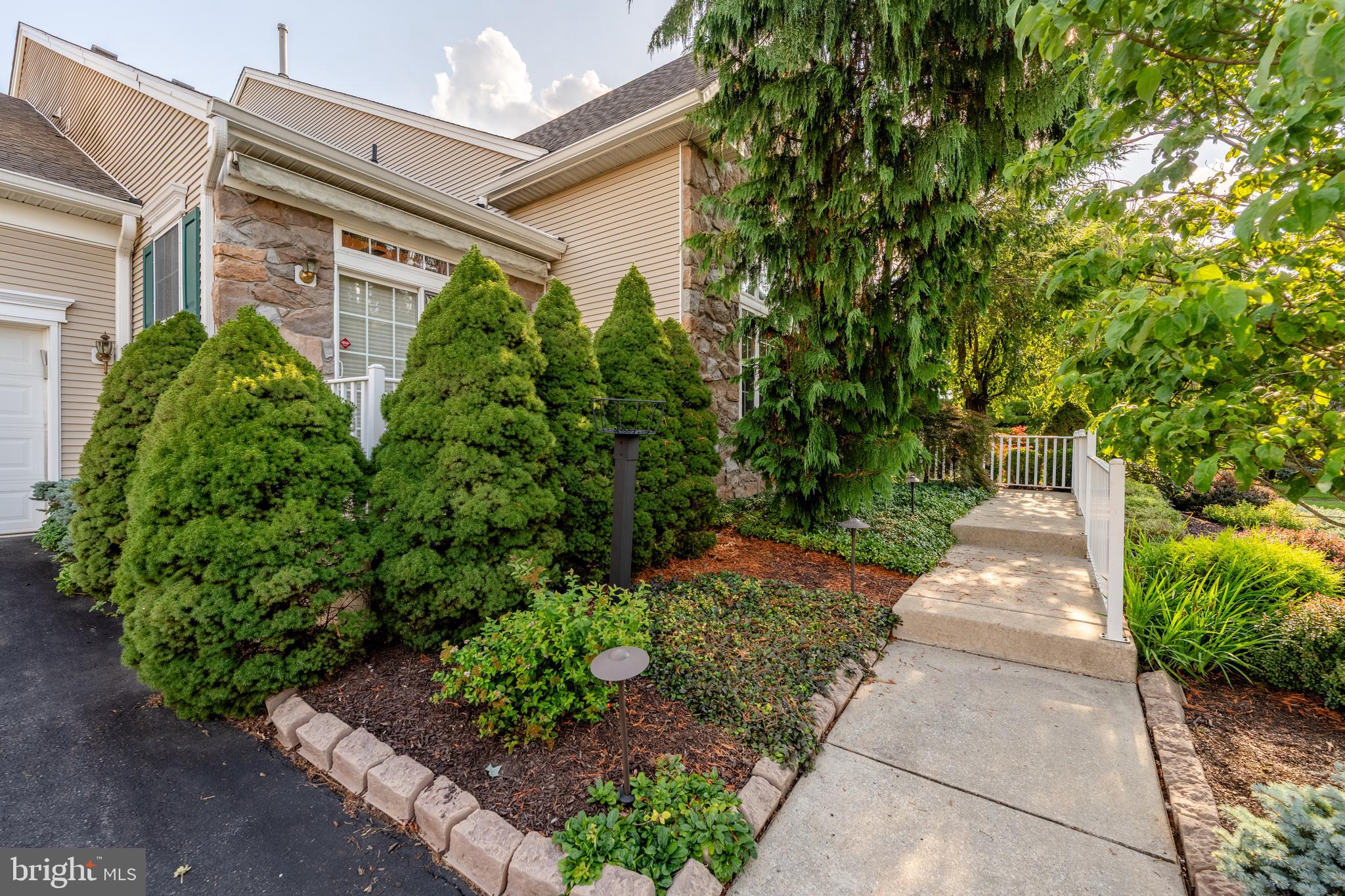 FOUR SEASONS AT SV - Residential