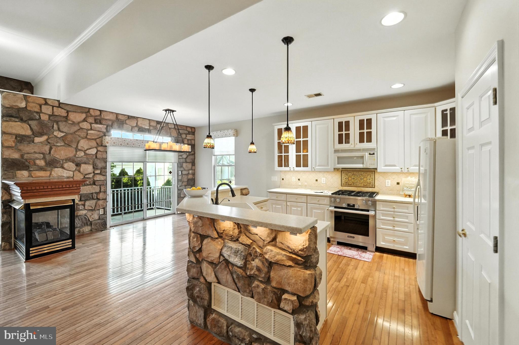 FOUR SEASONS AT SV - Residential