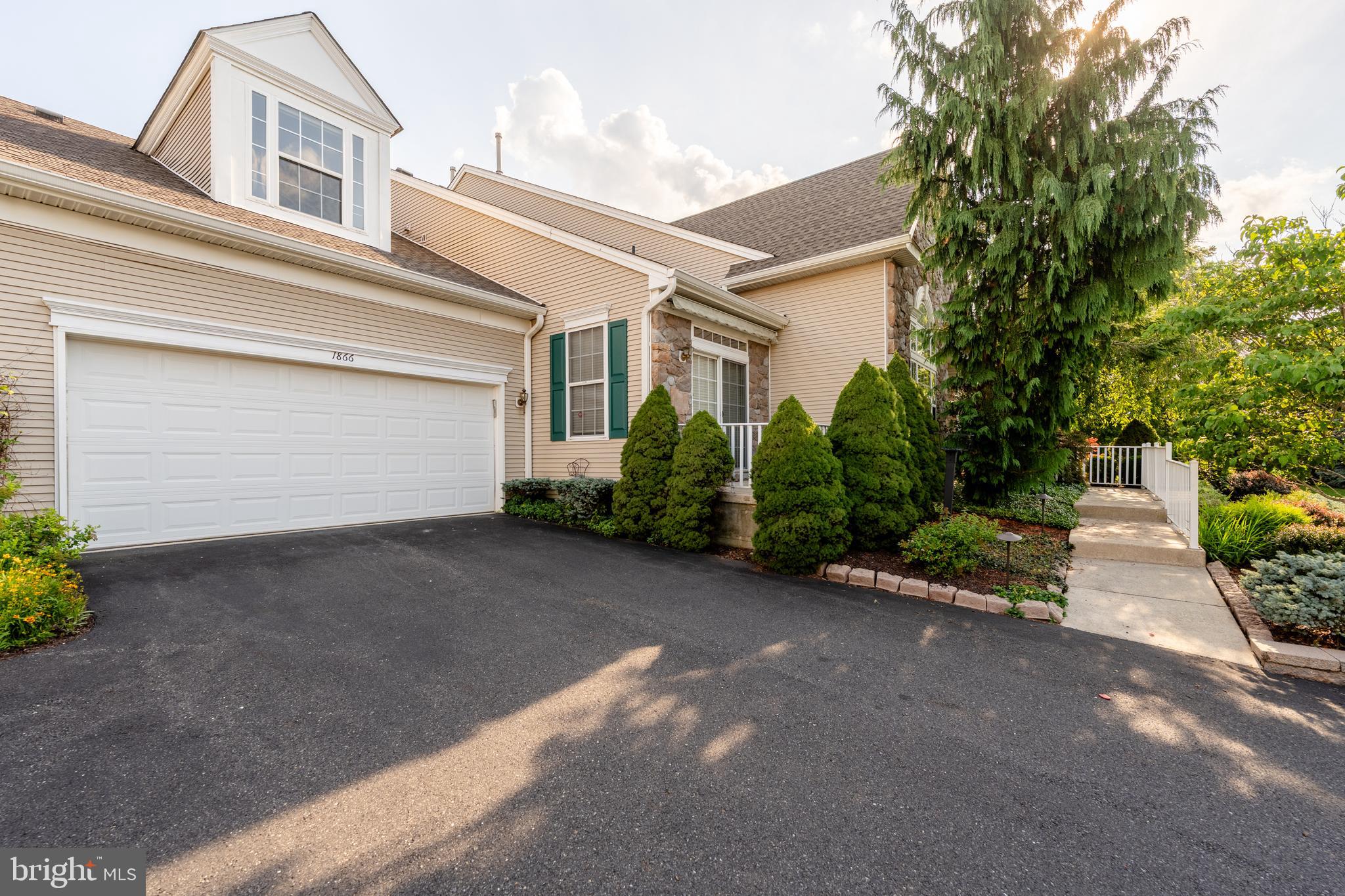 FOUR SEASONS AT SV - Residential