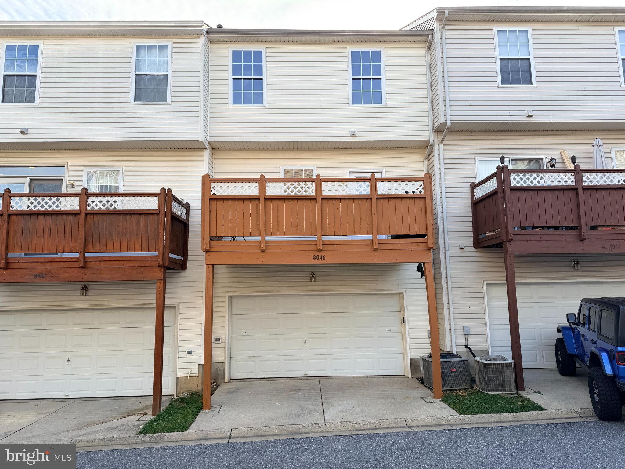 8046 PENNINGTON DRIVE