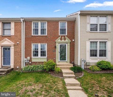 Townhouse For Sale - 7836 Edmunds Way<br/> ELKRIDGE, MD 21075