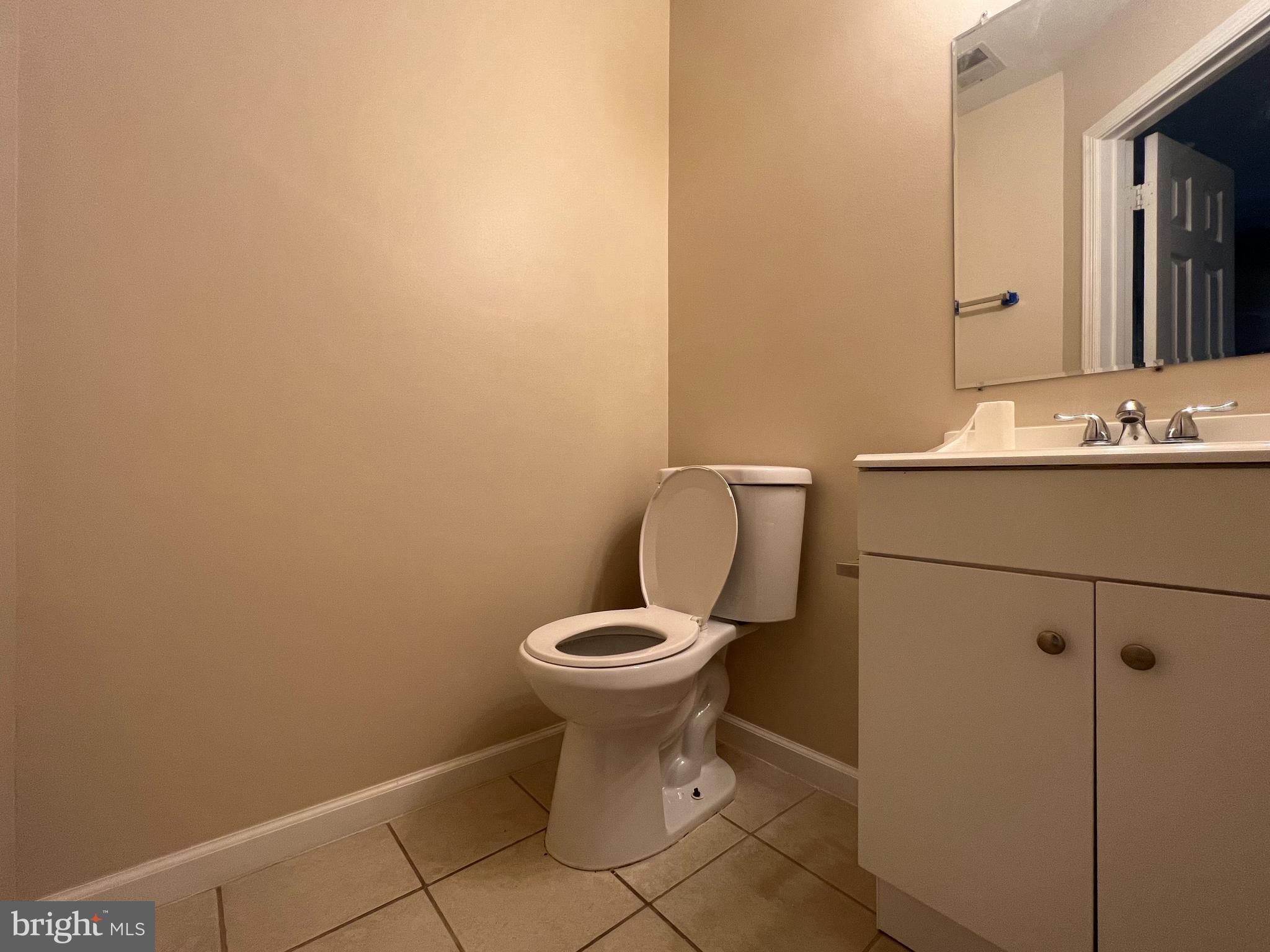 MEADOWS AT WHITE OAK SUB - Residential Lease