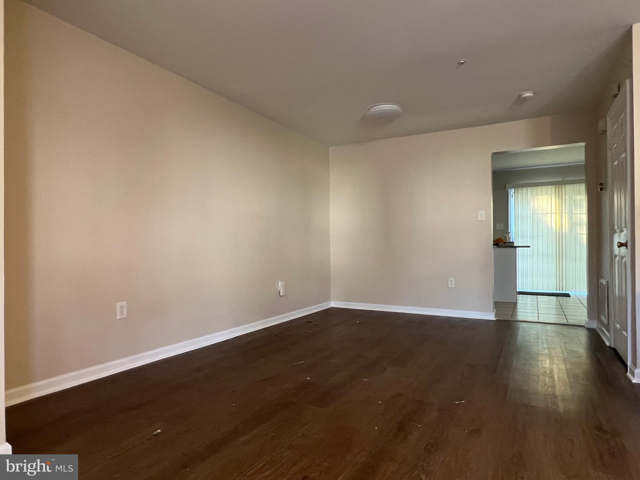 MEADOWS AT WHITE OAK SUB - Residential Lease