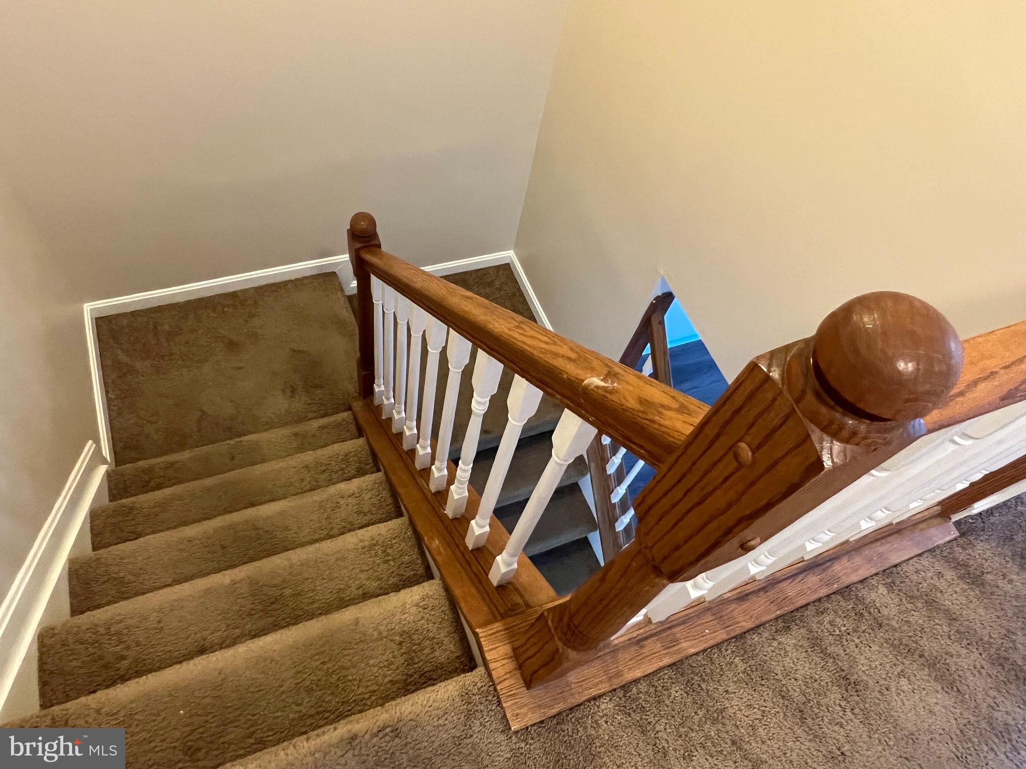 MEADOWS AT WHITE OAK SUB - Residential Lease