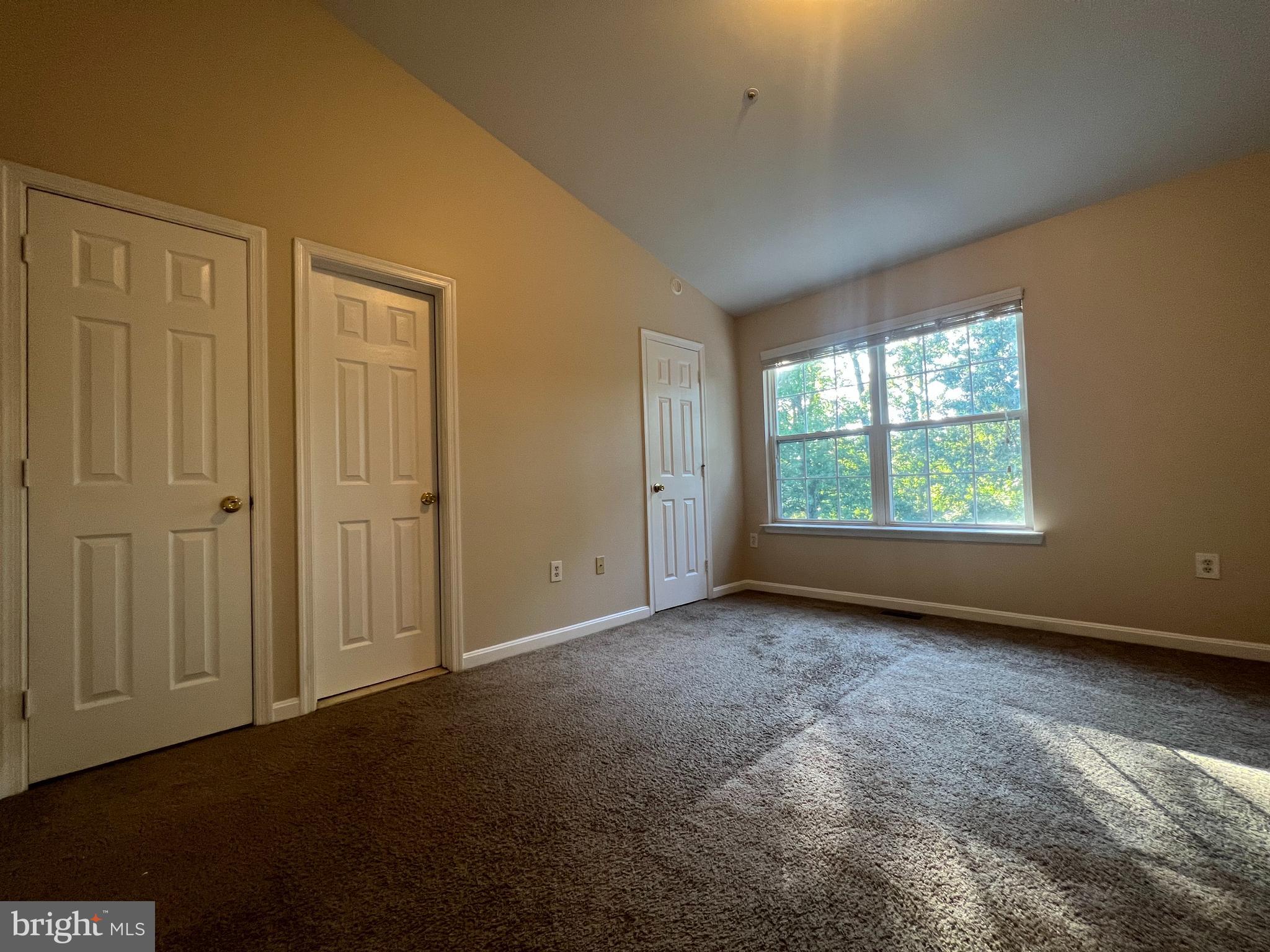 MEADOWS AT WHITE OAK SUB - Residential Lease