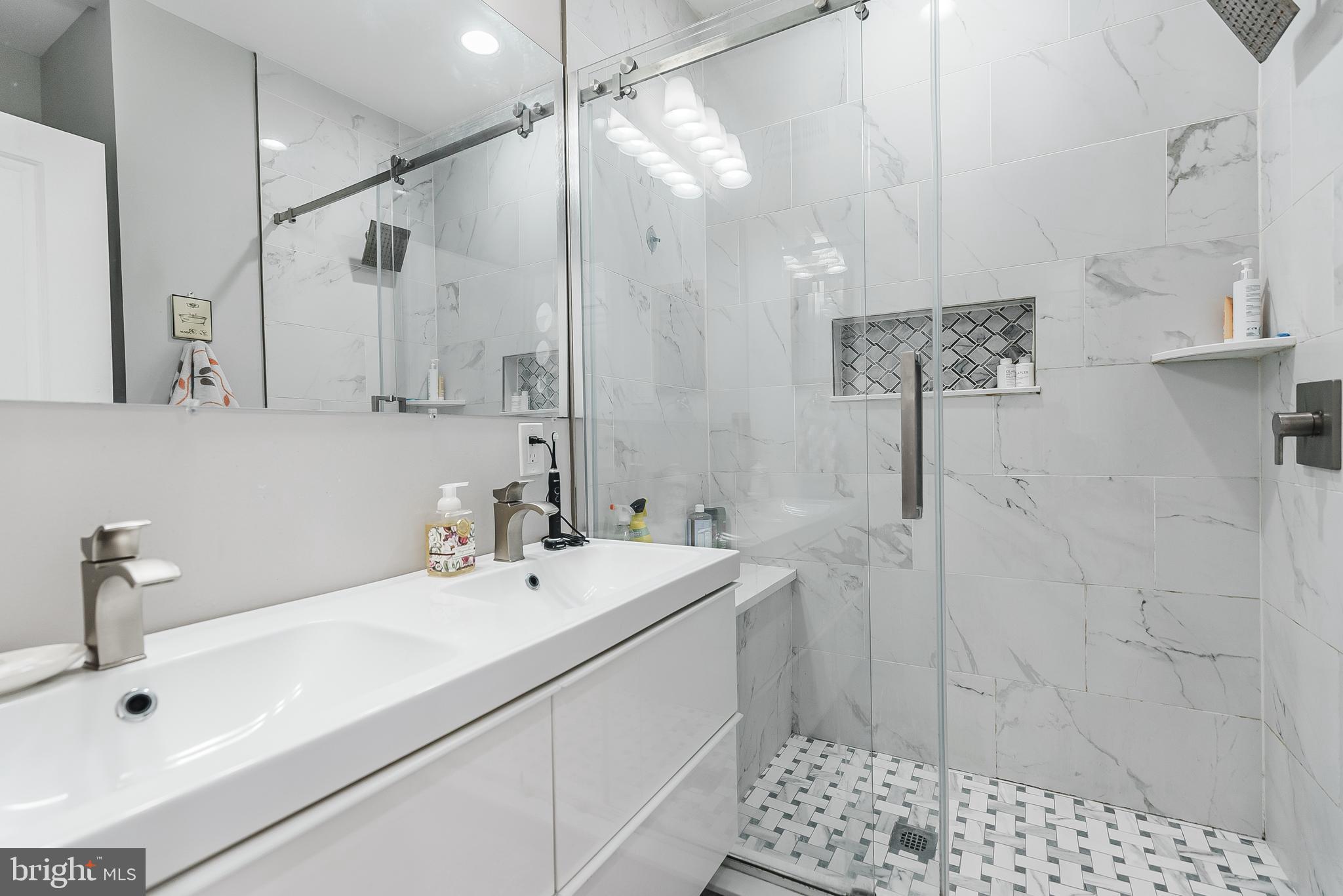 WHITMAN - Residential