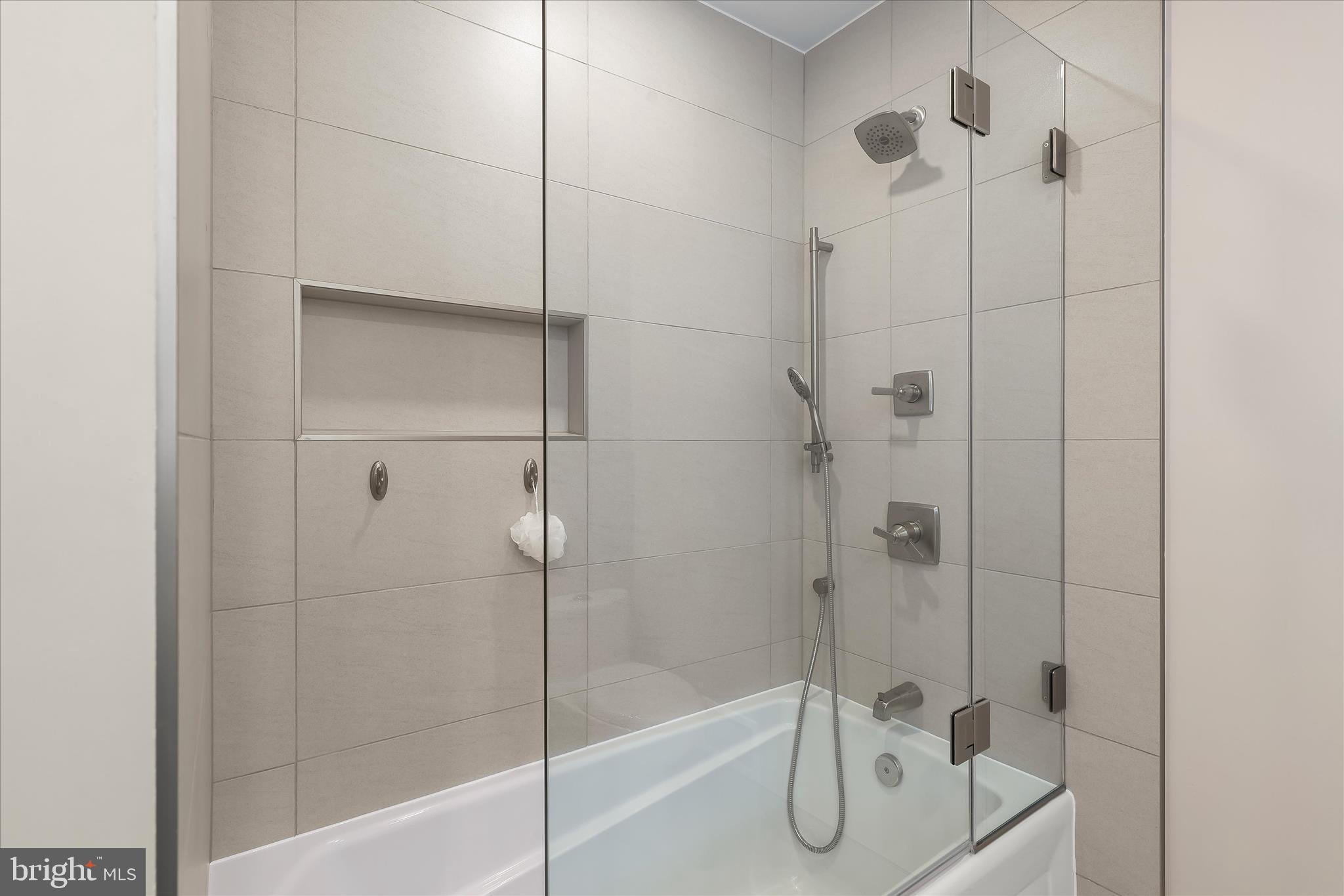 VELVET RIDGE - Residential