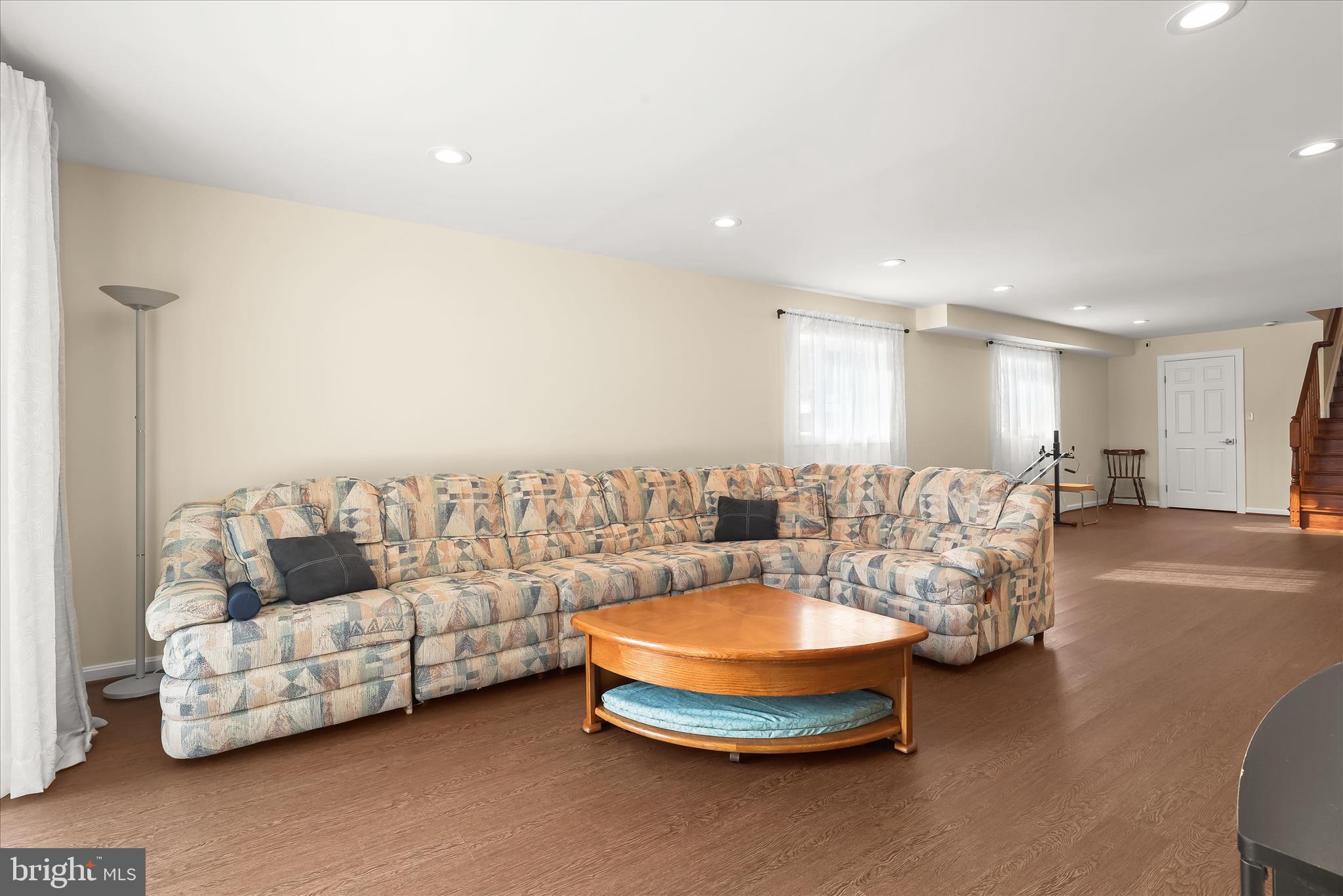 VELVET RIDGE - Residential