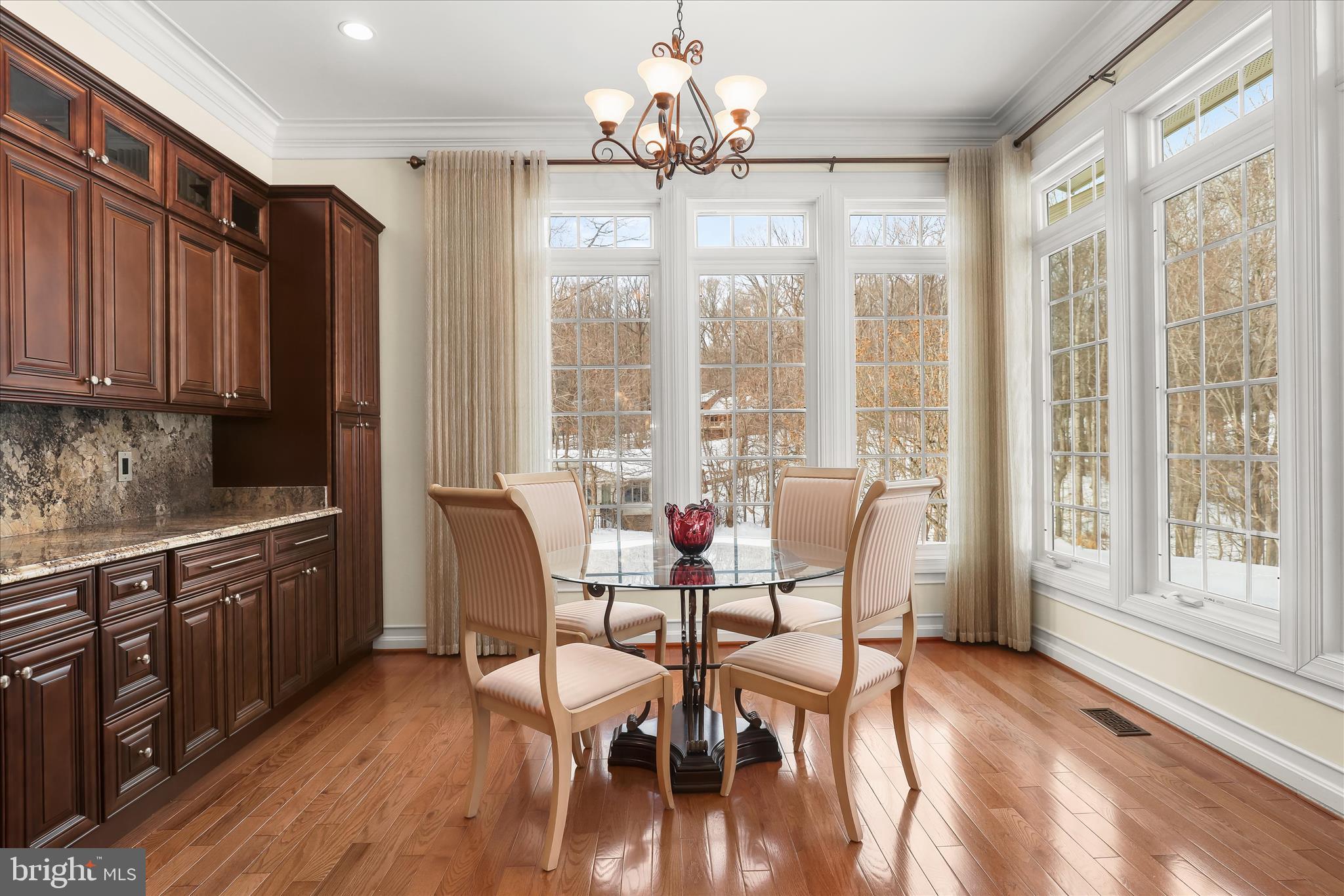 VELVET RIDGE - Residential