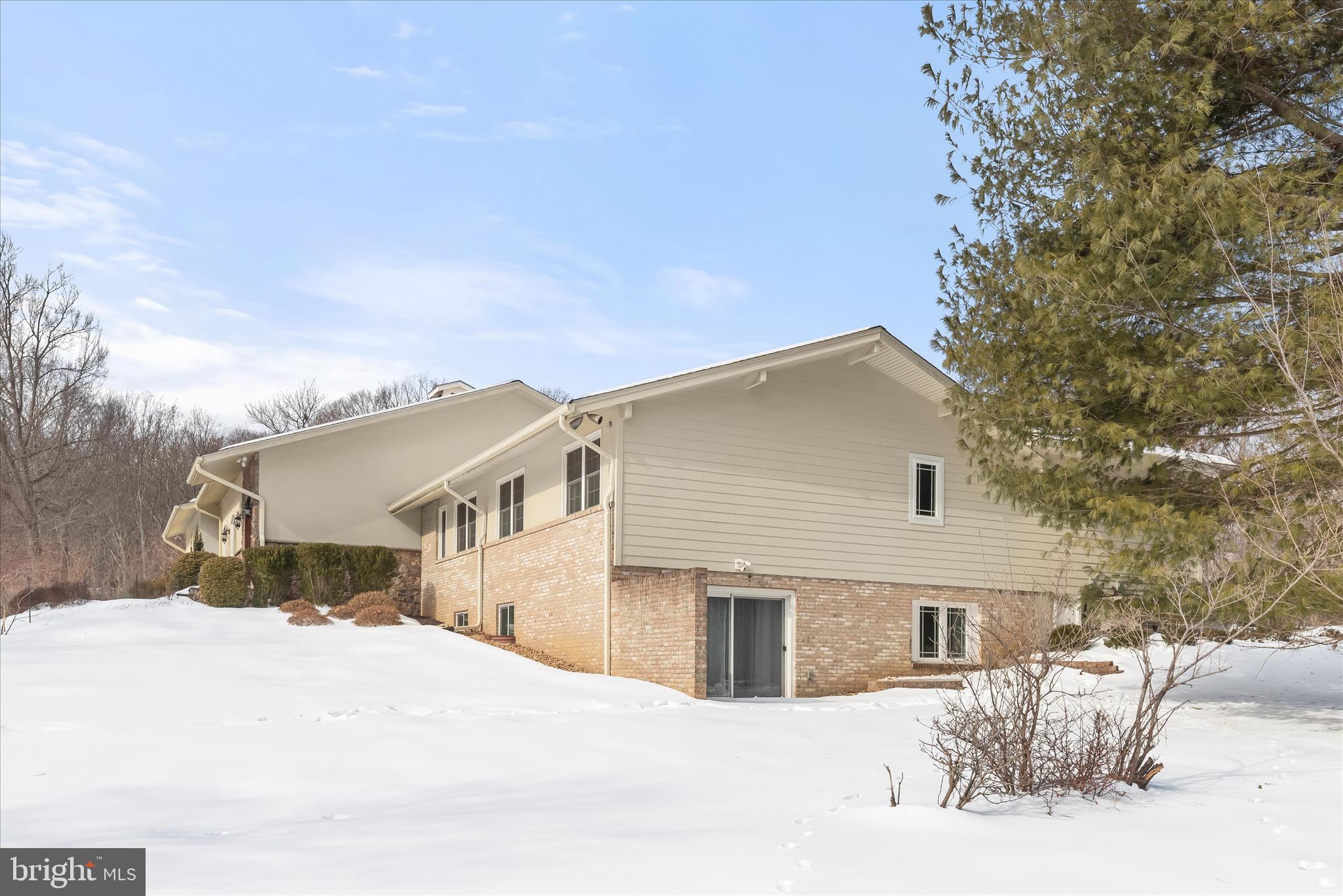 VELVET RIDGE - Residential