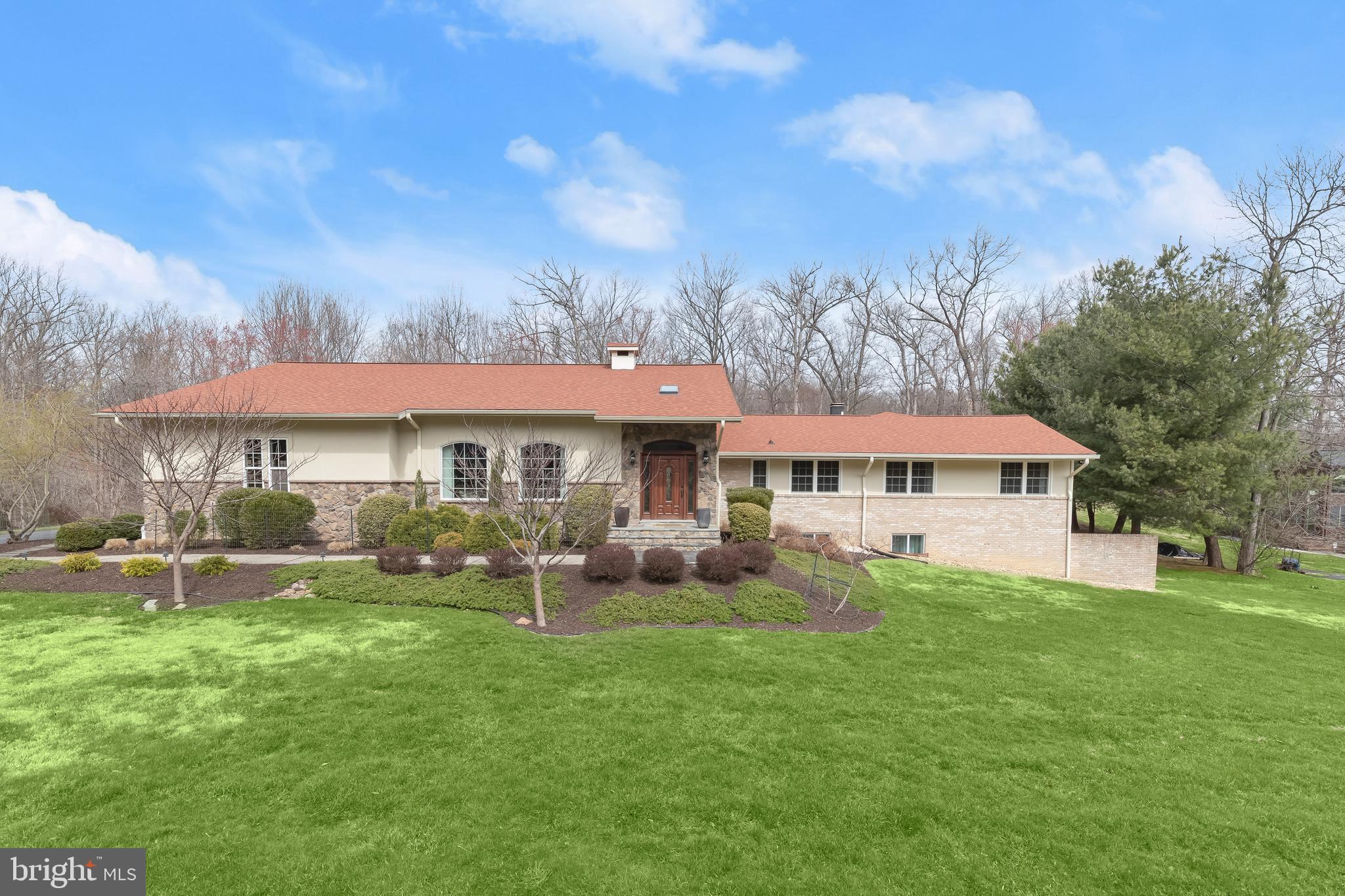 VELVET RIDGE - Residential