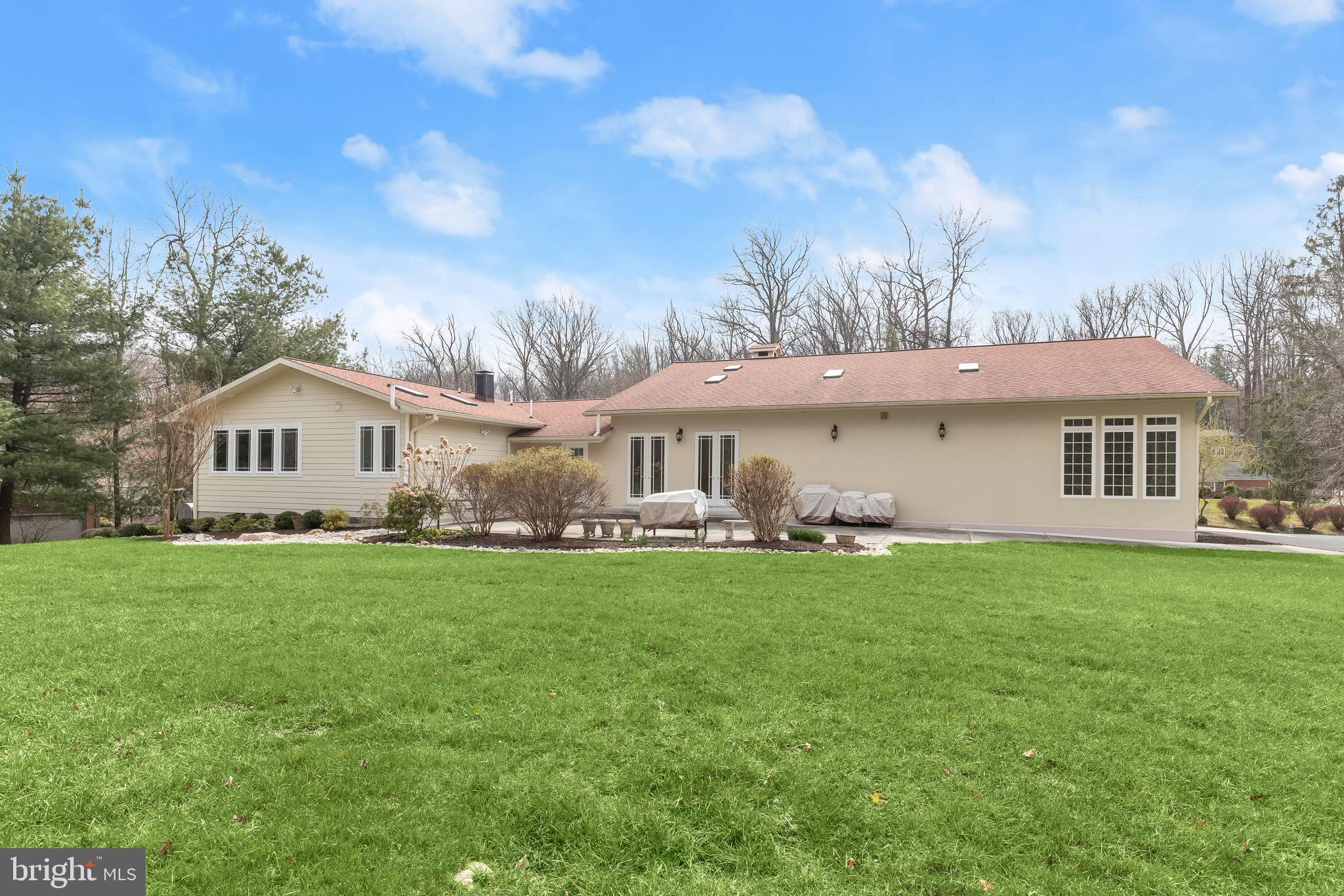 VELVET RIDGE - Residential