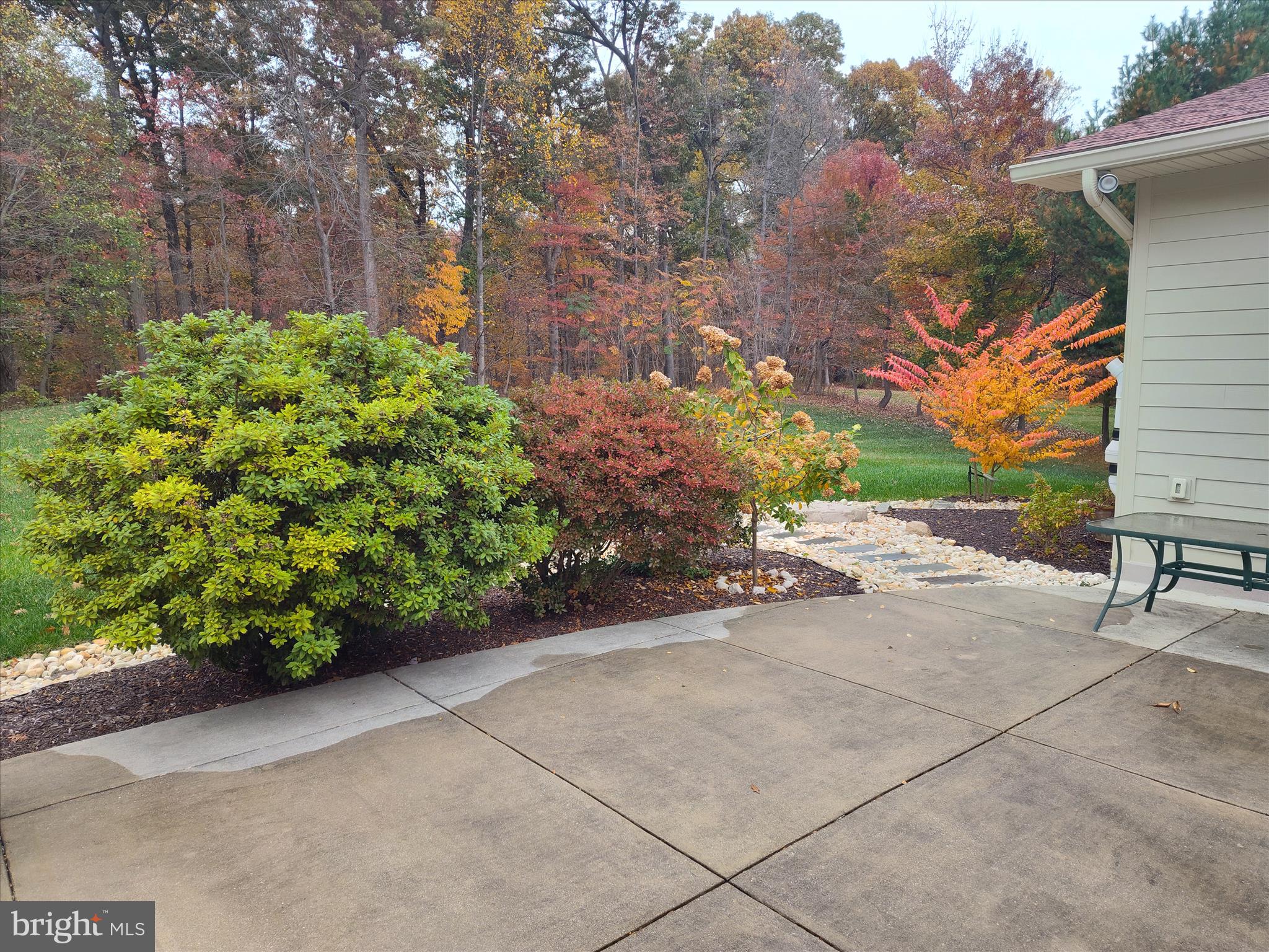 VELVET RIDGE - Residential