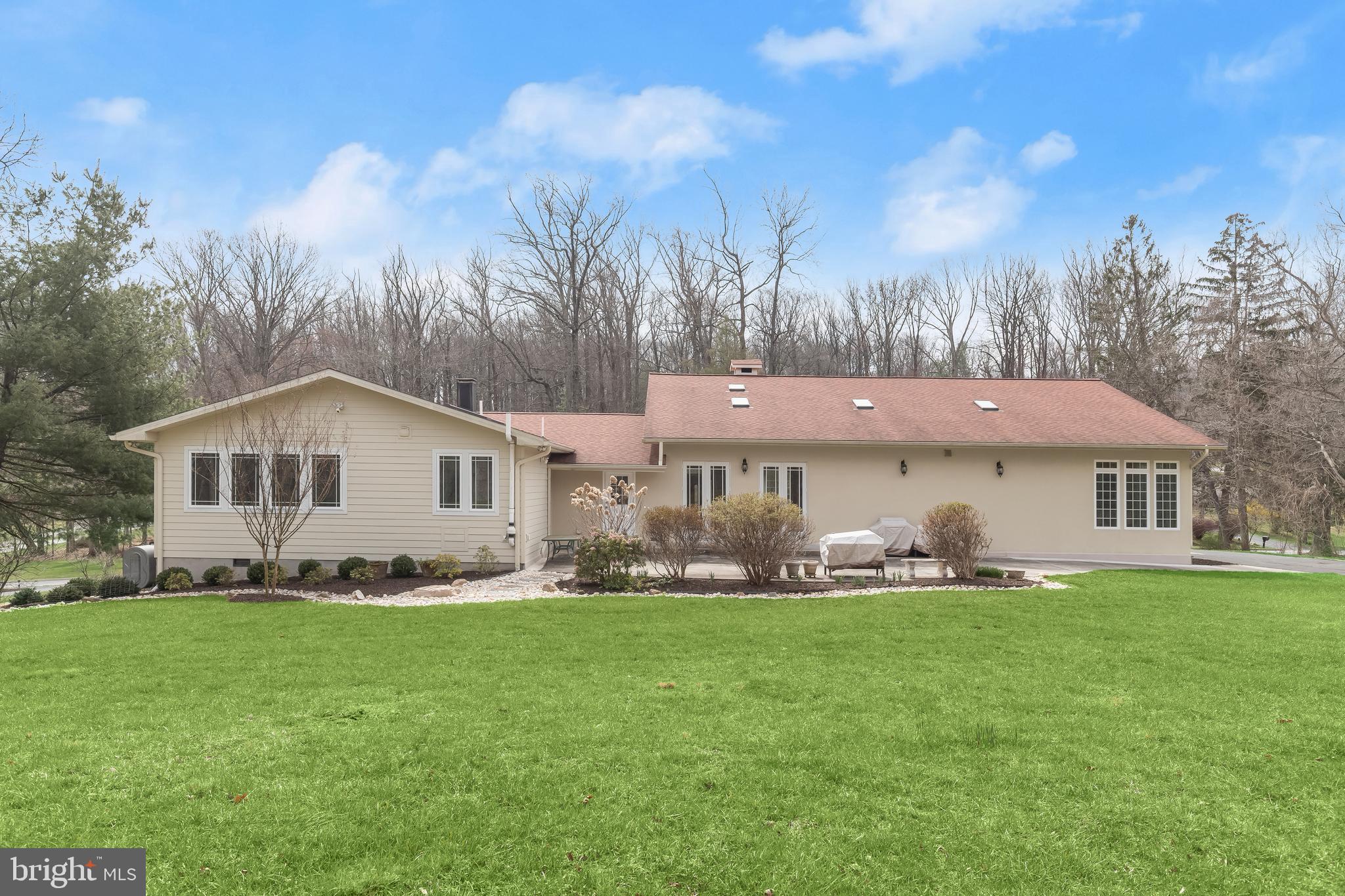 VELVET RIDGE - Residential