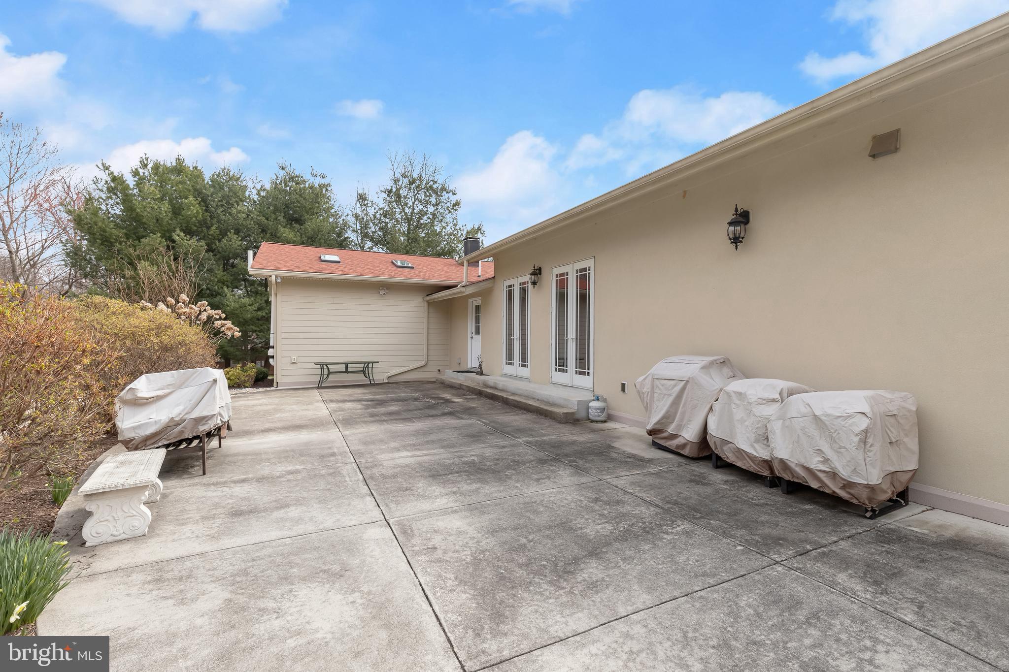 VELVET RIDGE - Residential