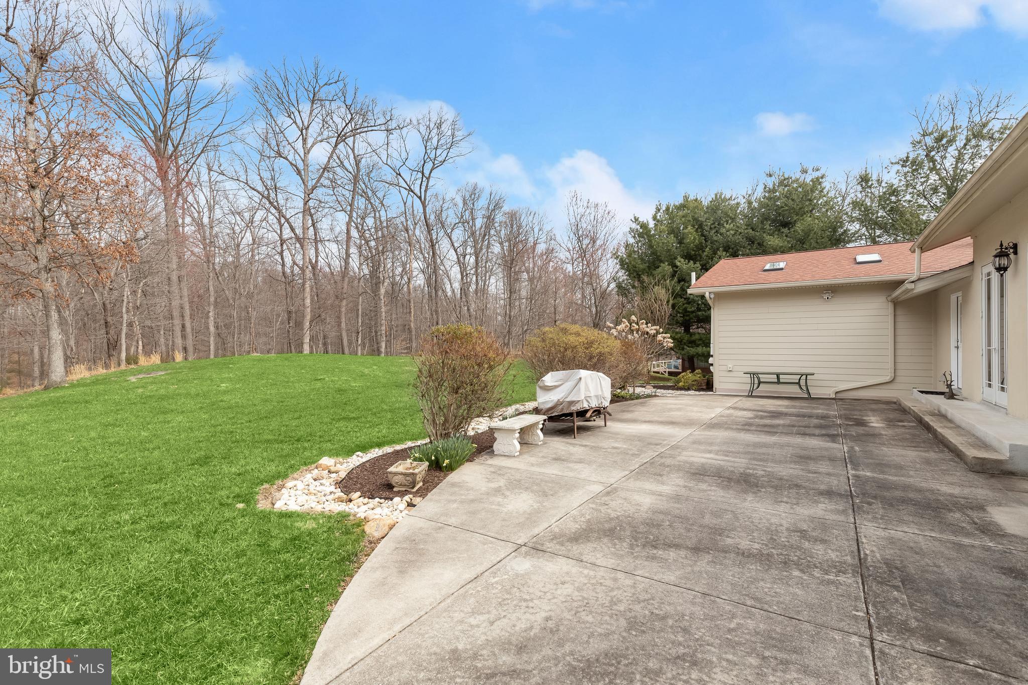 VELVET RIDGE - Residential