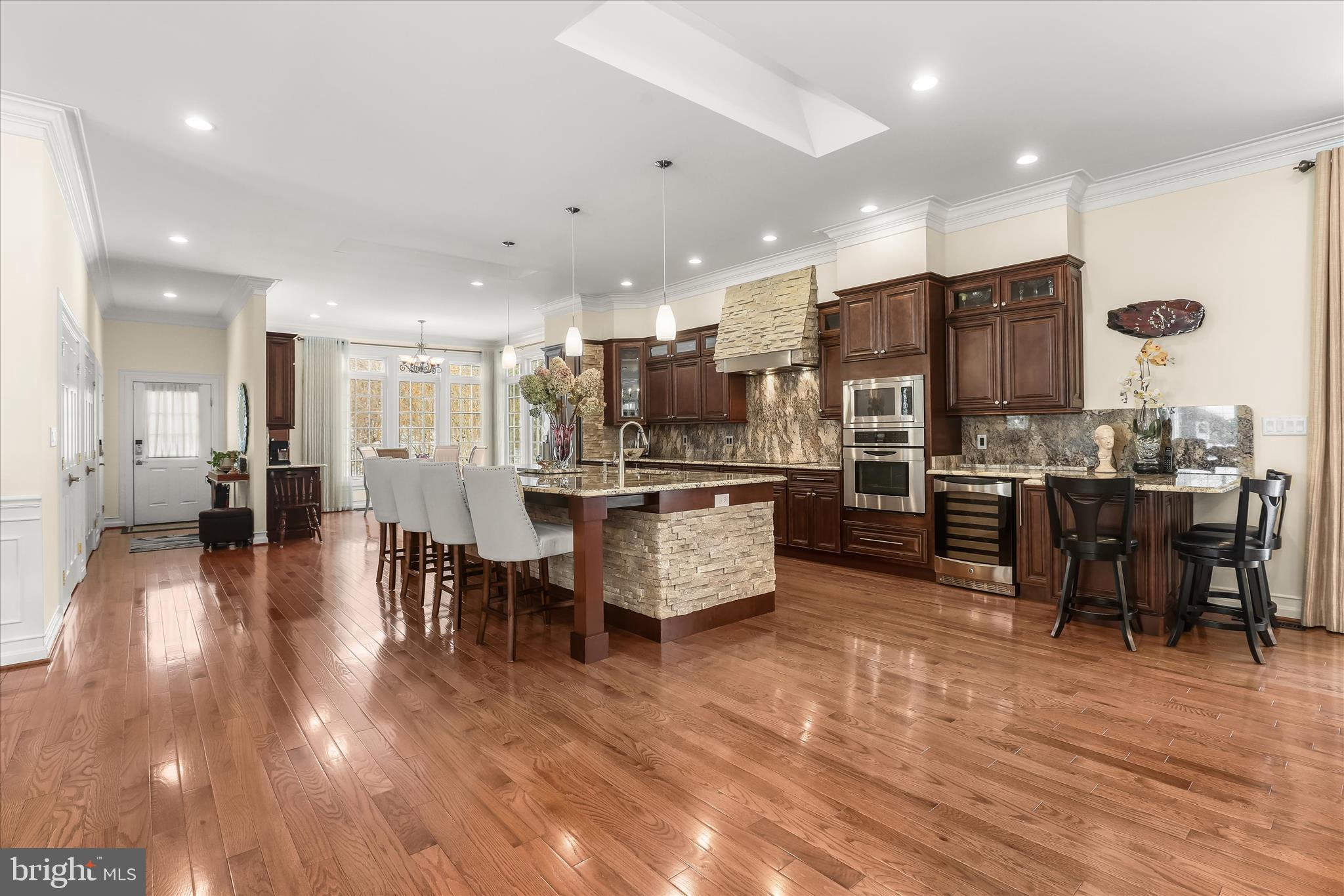 VELVET RIDGE - Residential