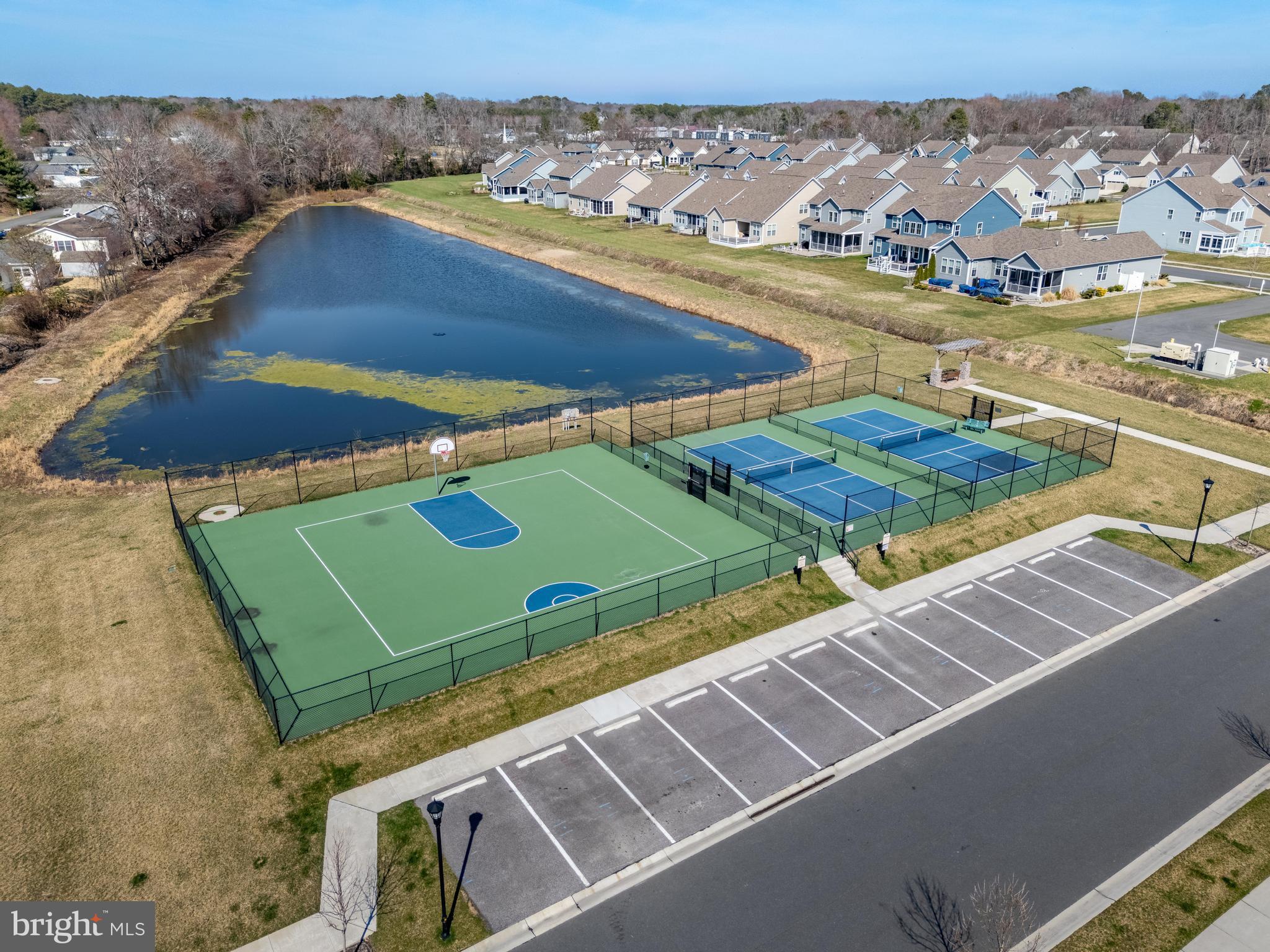 BISHOPS LANDING - Residential