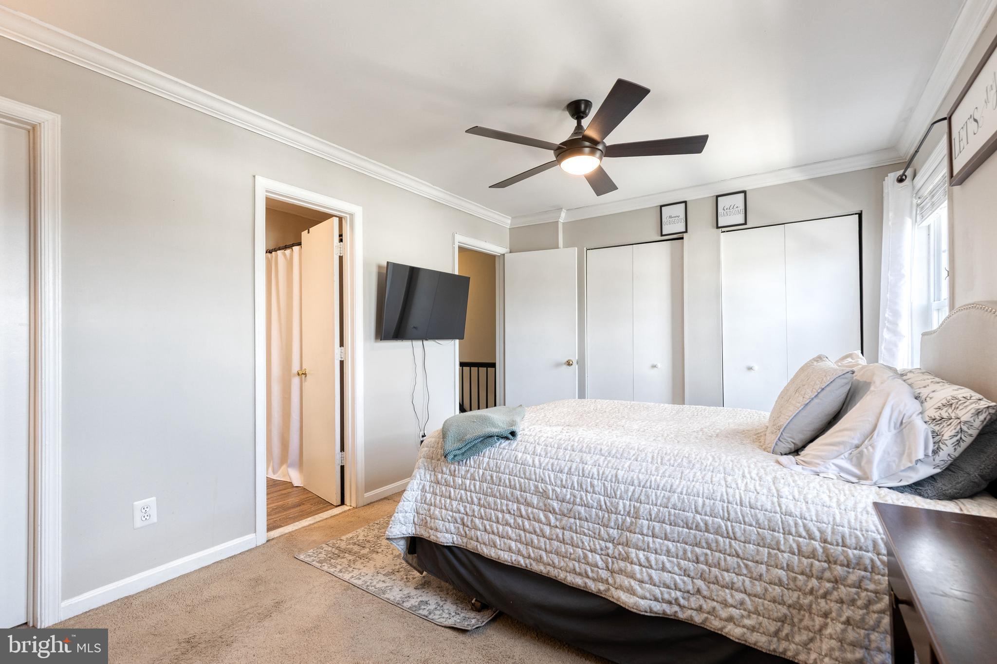 CONSTANT FRIENDSHIP - Residential