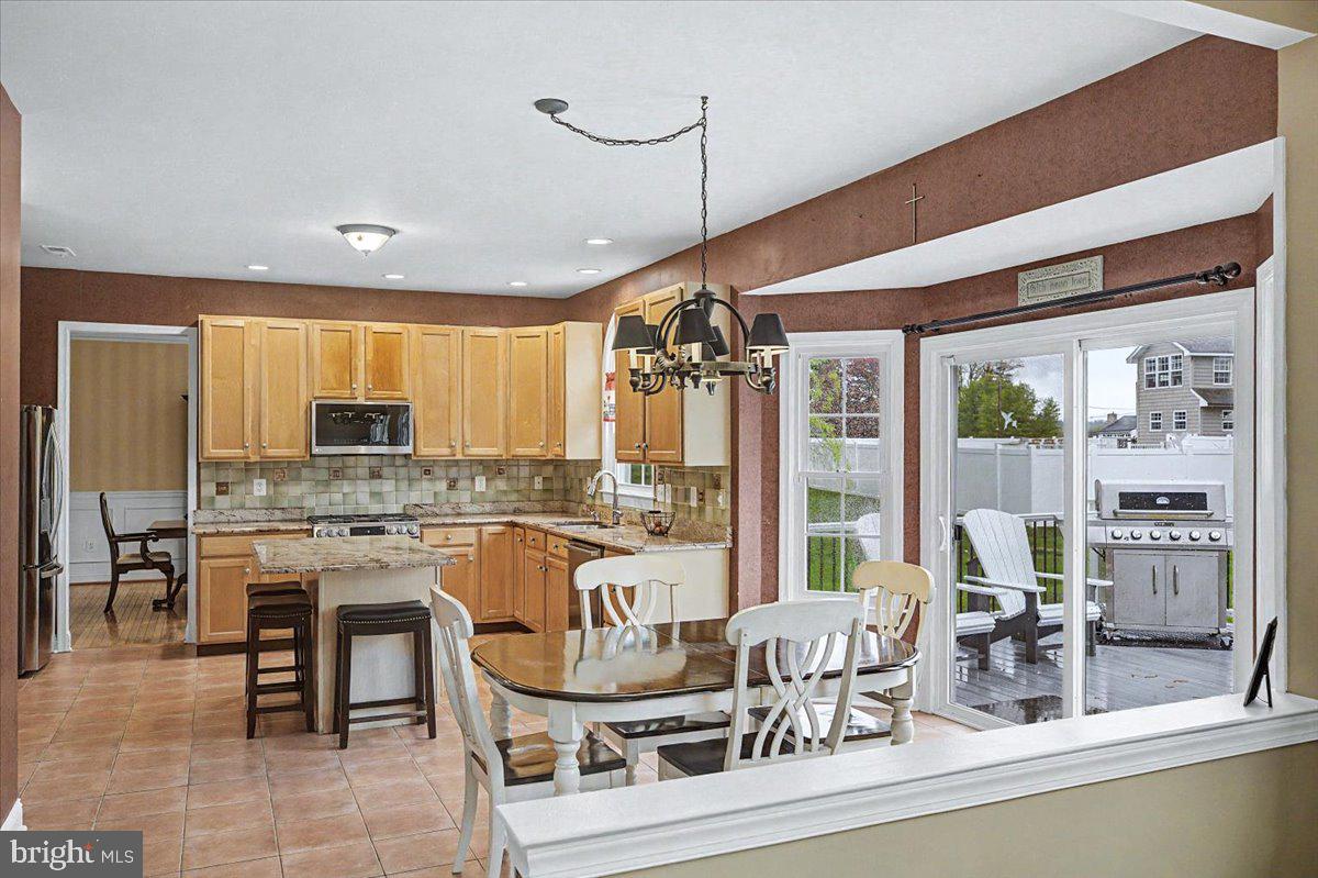 DOYLESTOWN RIDGE - Residential