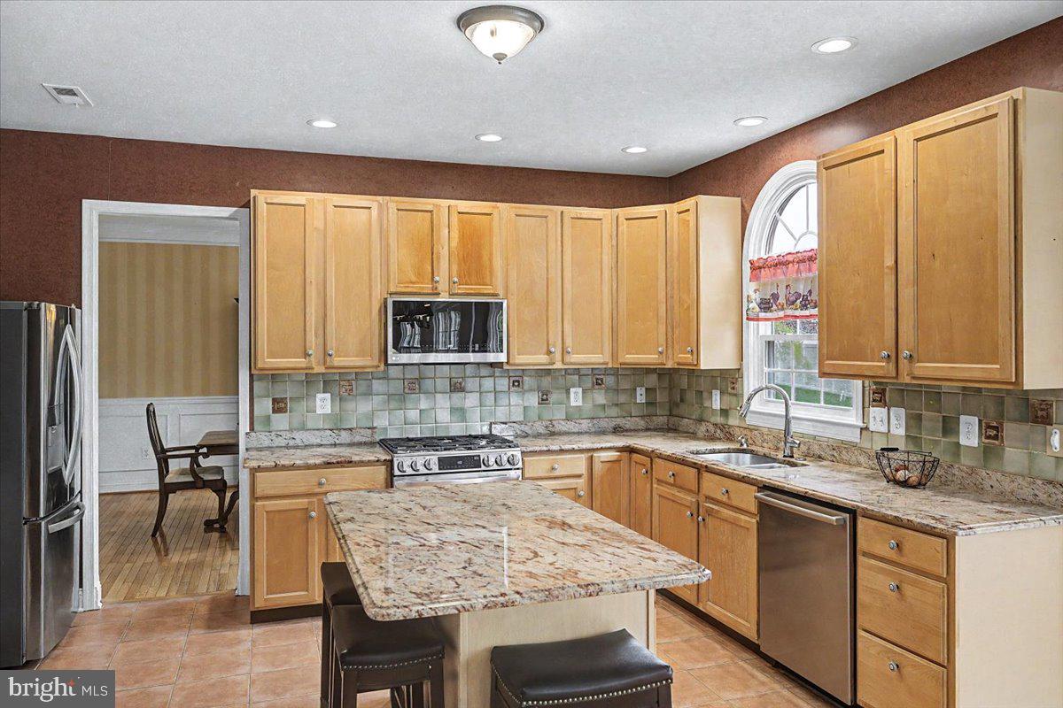 DOYLESTOWN RIDGE - Residential