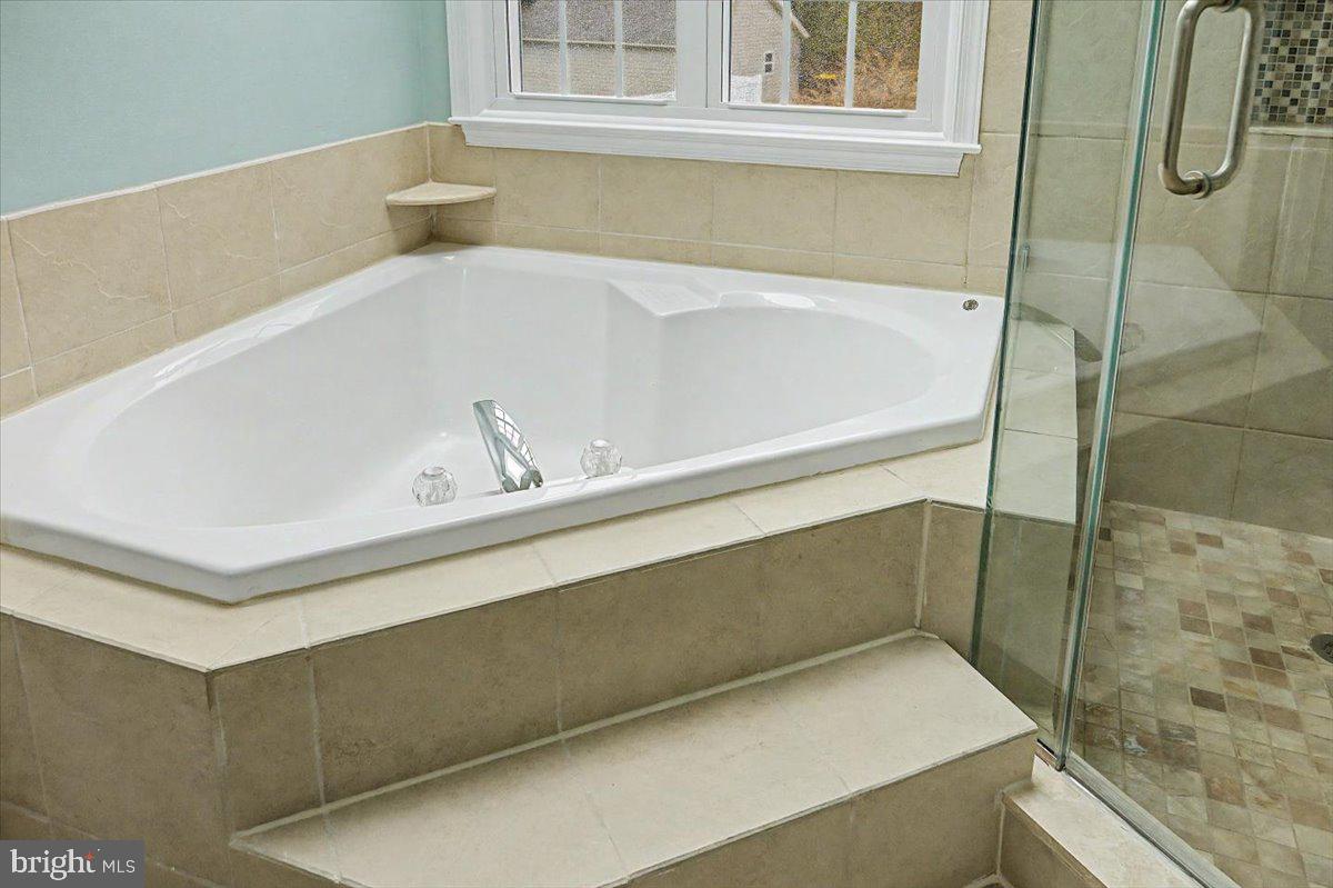 DOYLESTOWN RIDGE - Residential