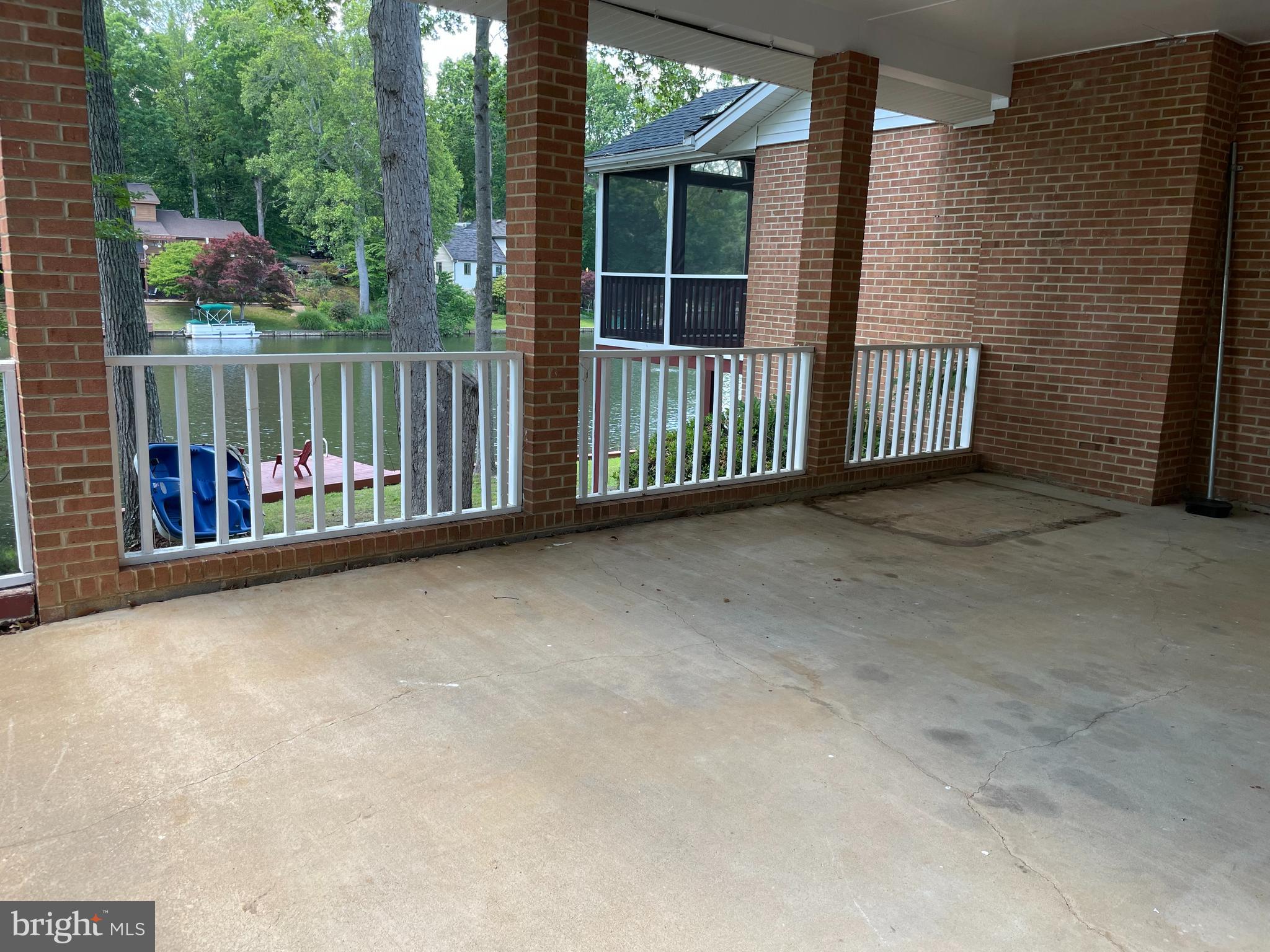 216 WILDERNESS LANE