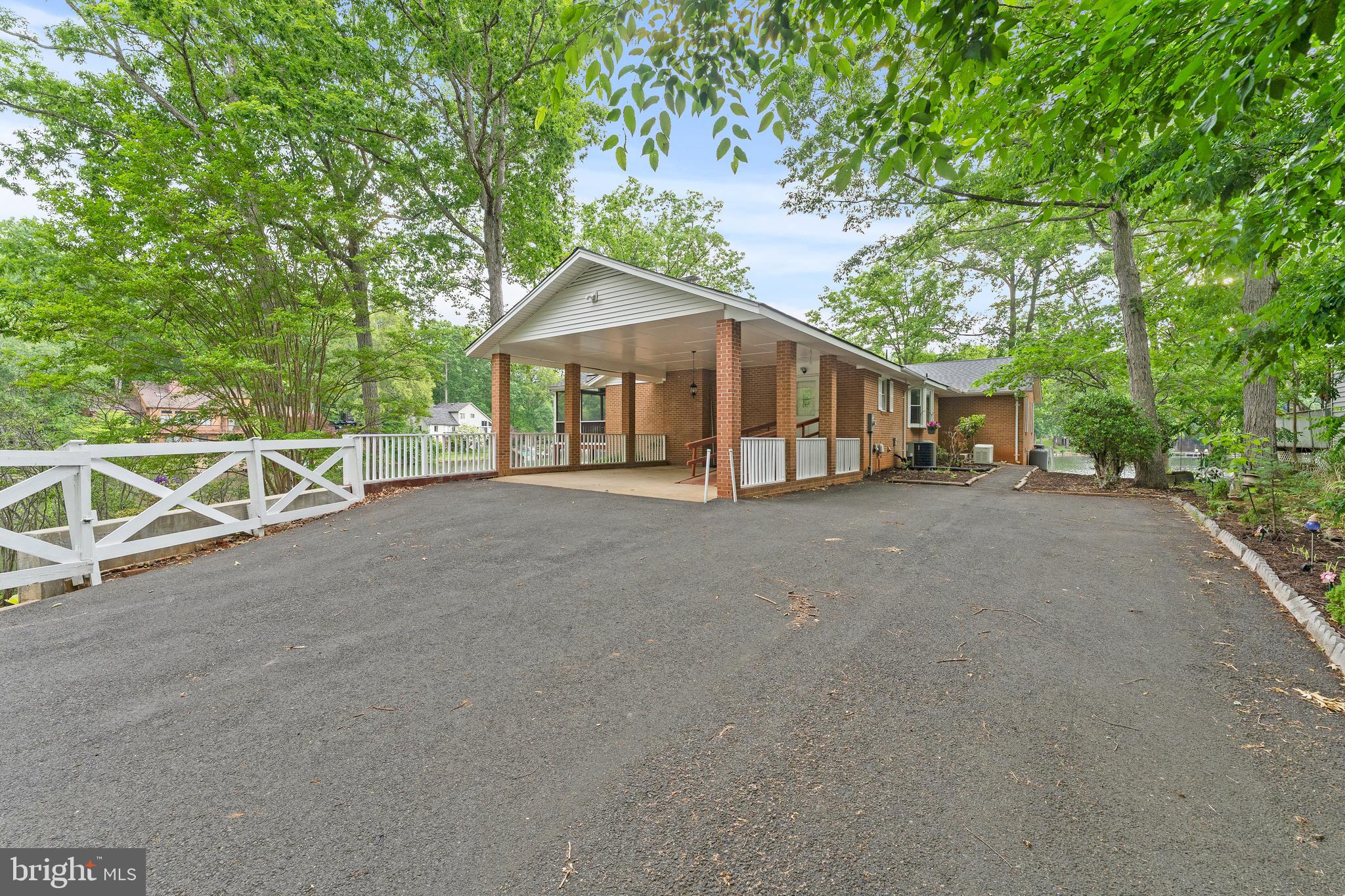 216 WILDERNESS LANE