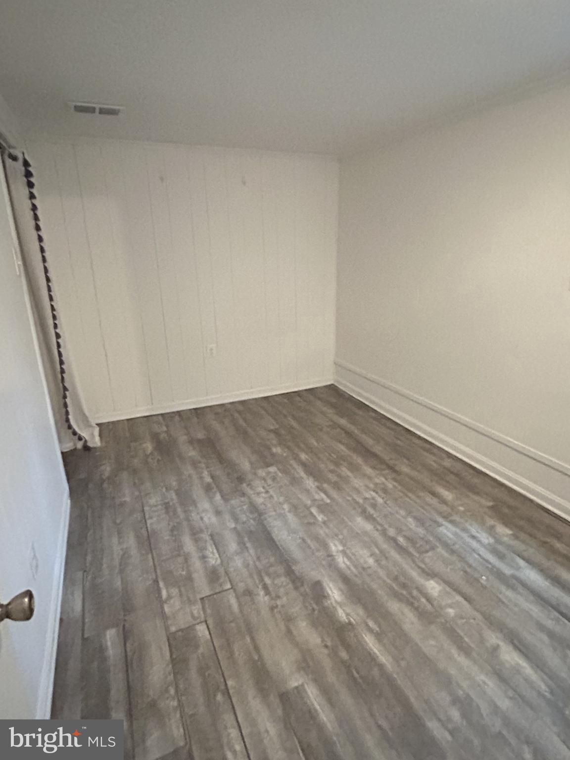 MADISON MANOR - Residential